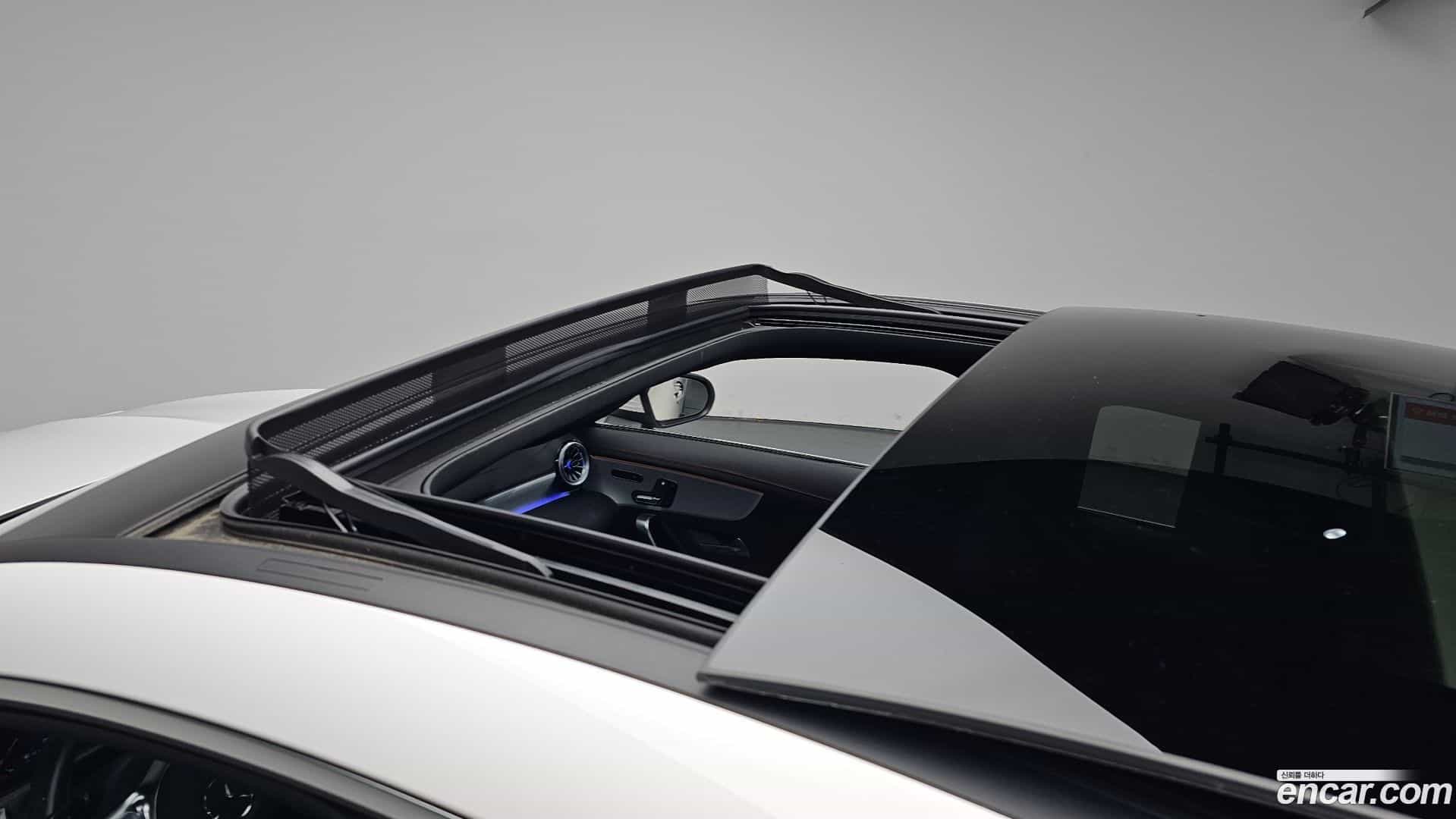 CLA-Class Mercedes-Benz 2023.0-OPTION-021