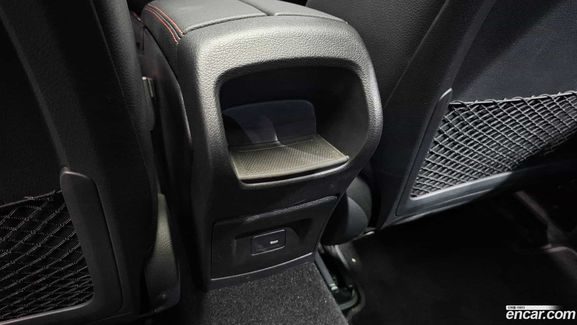 CLA-Class Mercedes-Benz 2023.0-OPTION-046