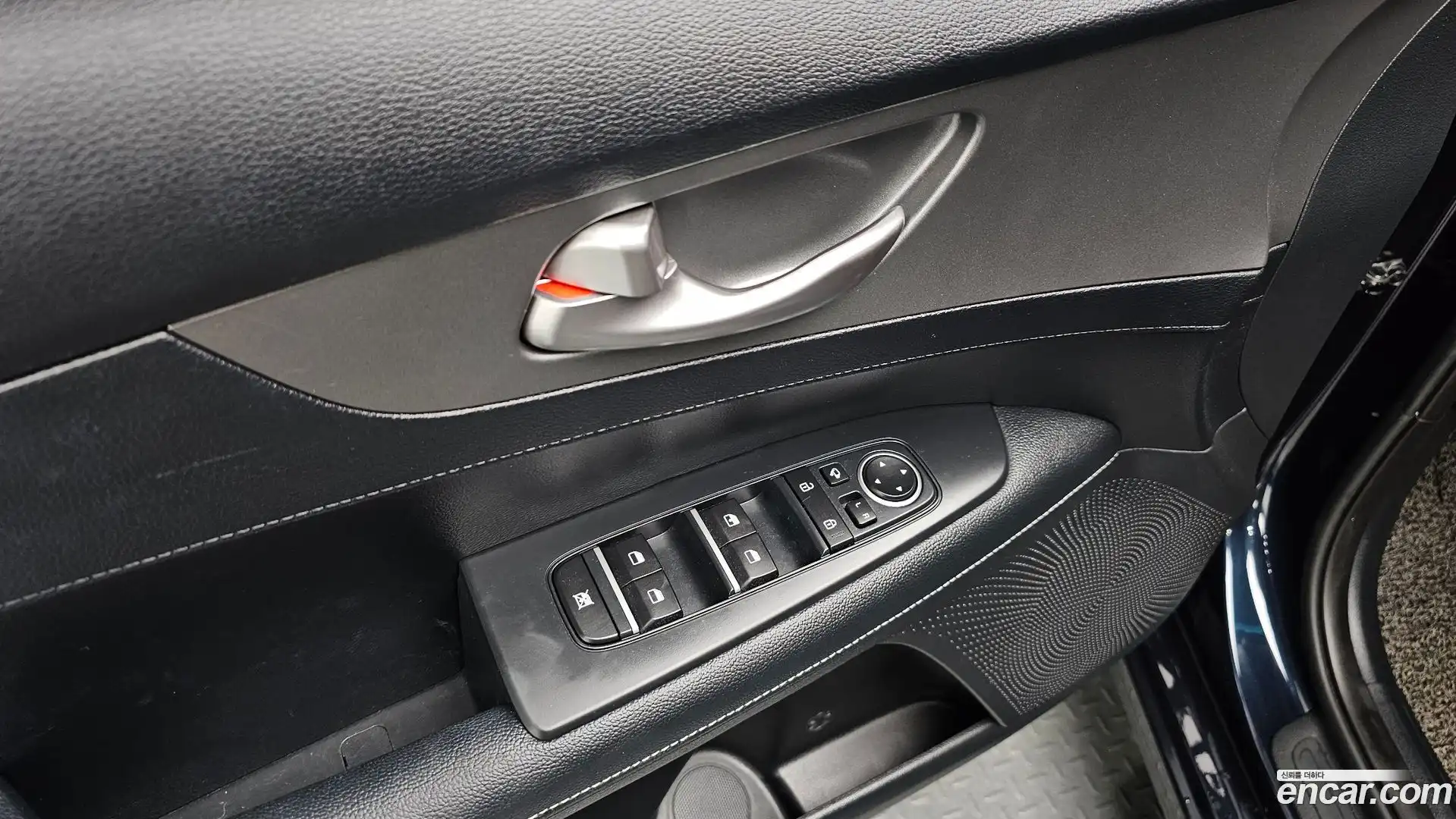 K3 Kia 2019.7-OPTION-045