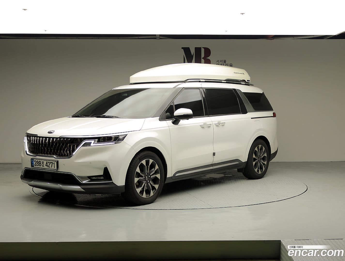 Main__Slider__Photo:Canival Kia 2020.8-0