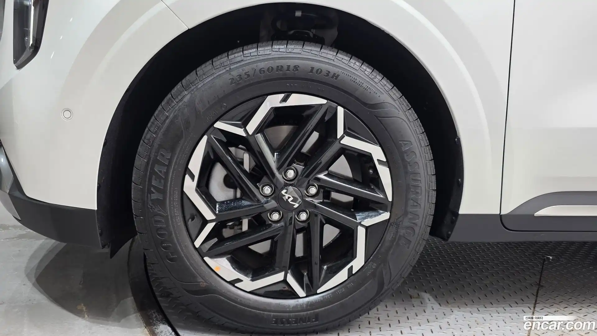 Canival Kia 2025.10-OUTER-031