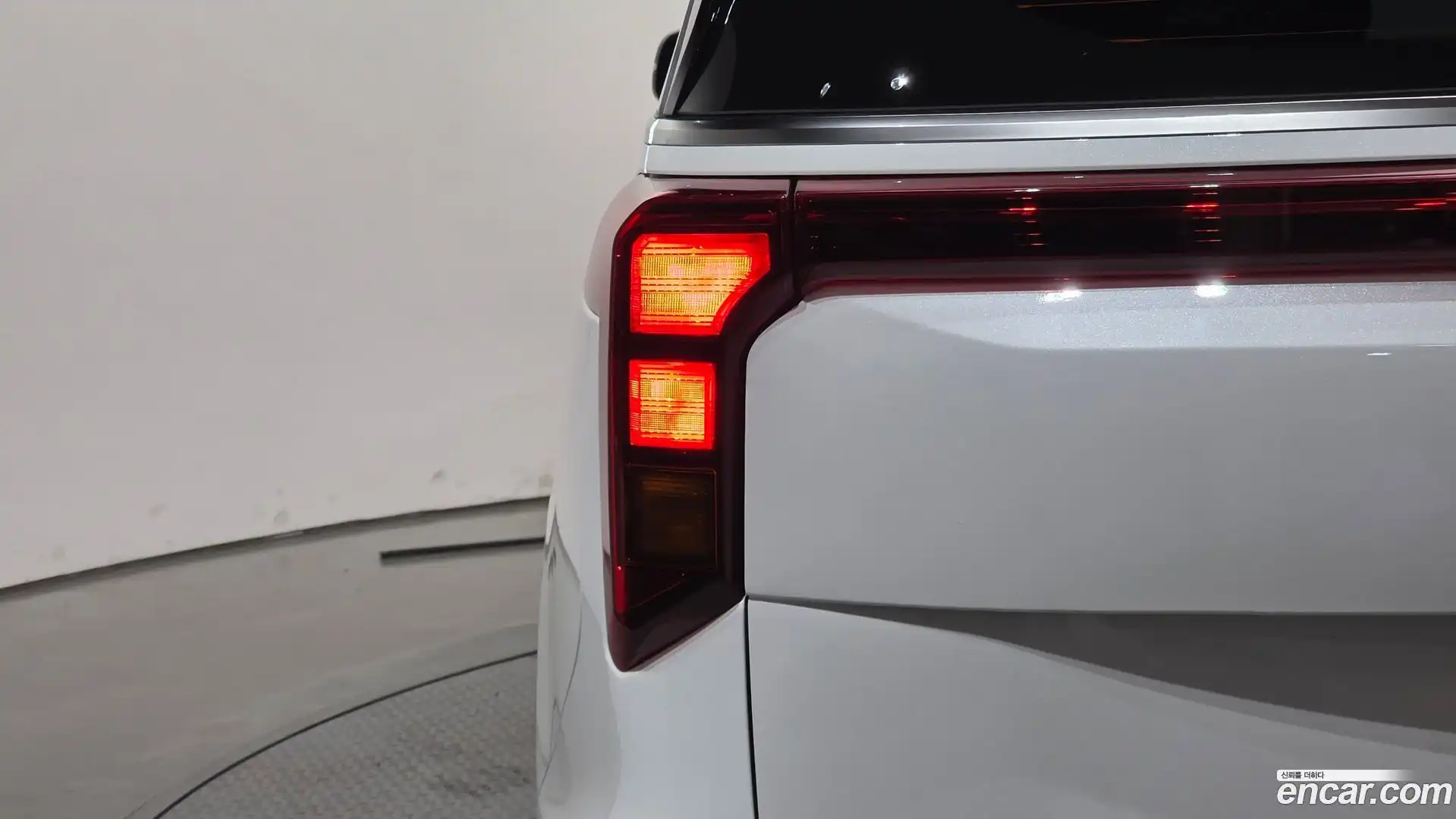 Canival Kia 2025.10-OUTER-033