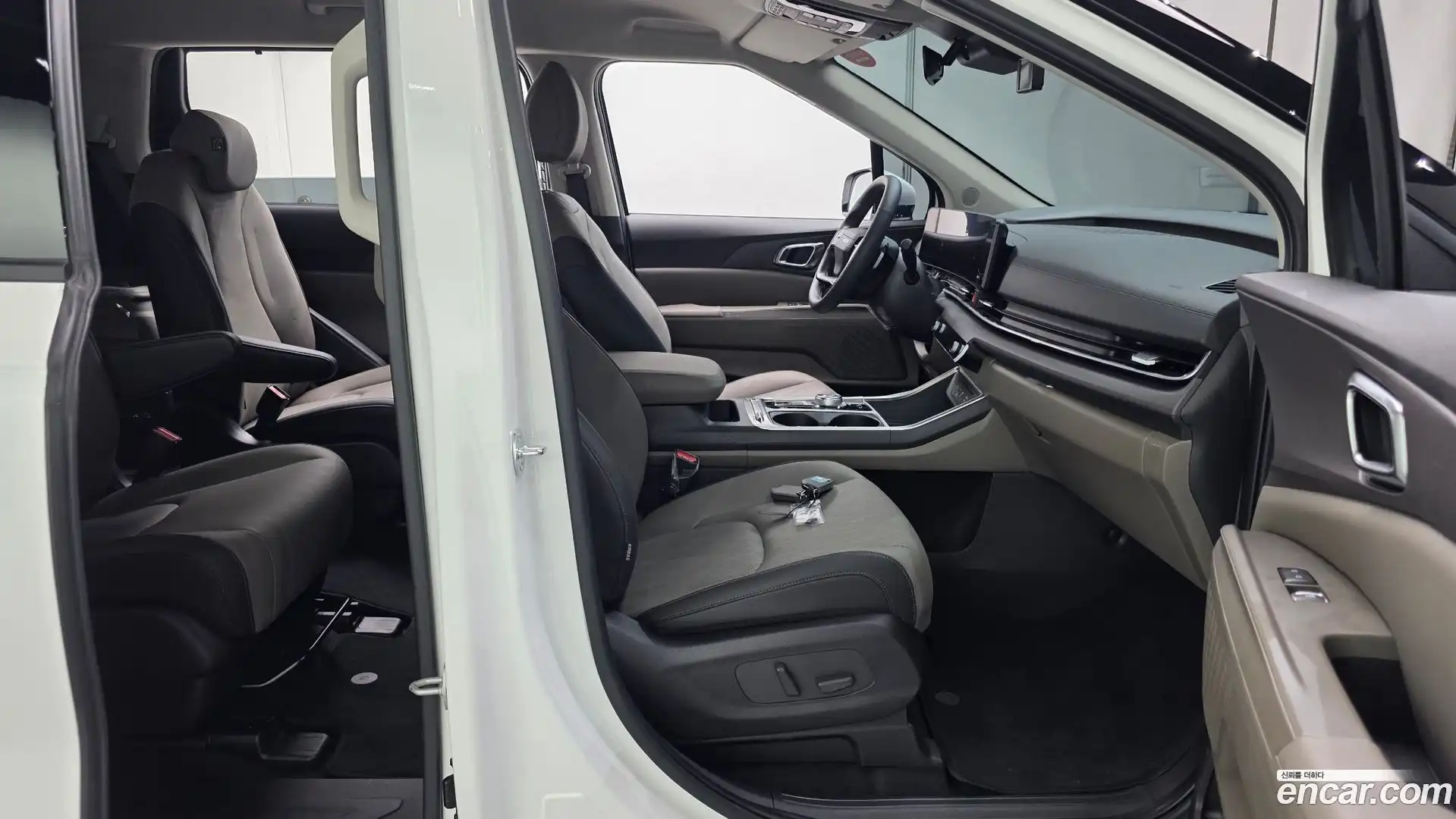 Canival Kia 2025.10-INNER-036