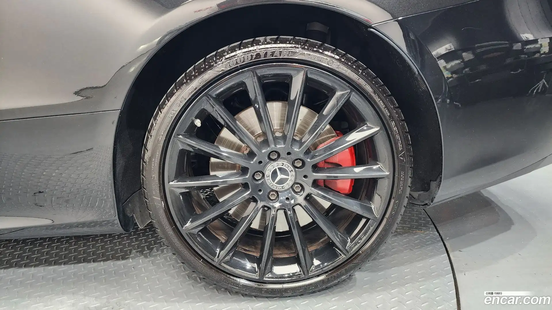 E-Class Mercedes-Benz 2021.2-OUTER-031