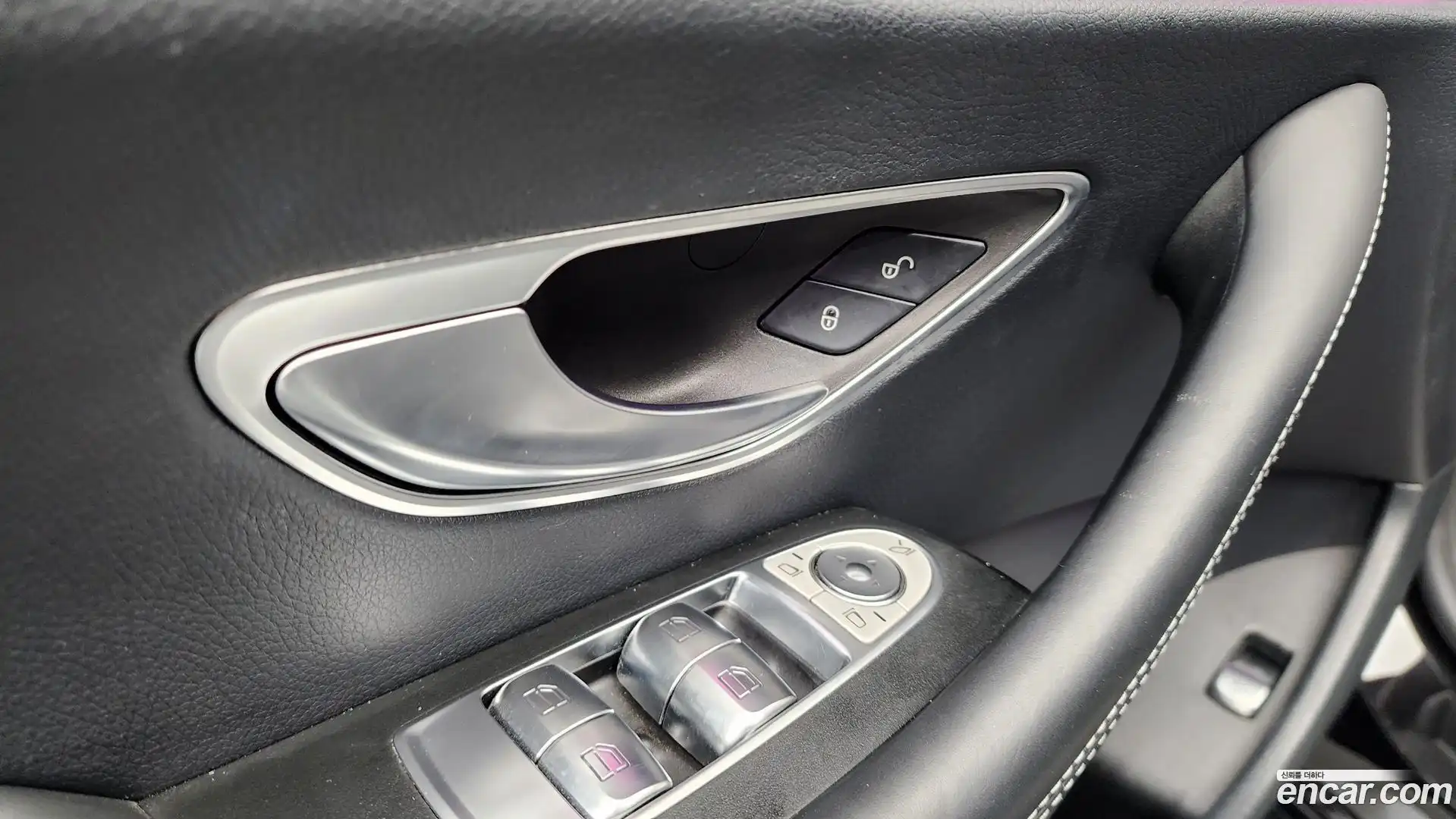 E-Class Mercedes-Benz 2021.2-OPTION-043