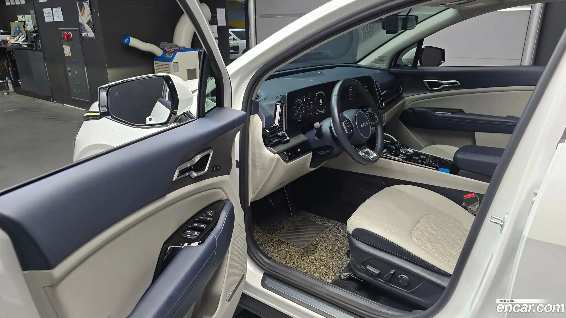 Sportage Kia 2023.0-INNER-010