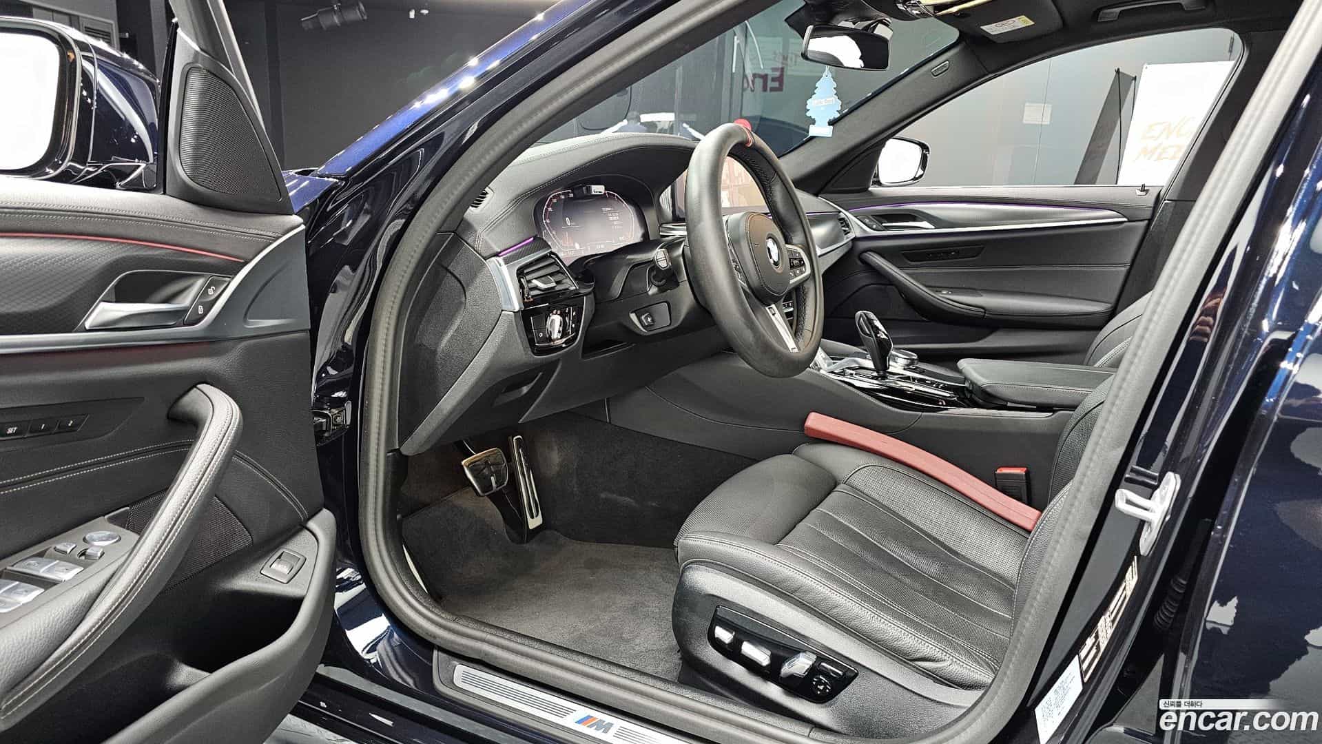 5-Series BMW 2023.1-INNER-010