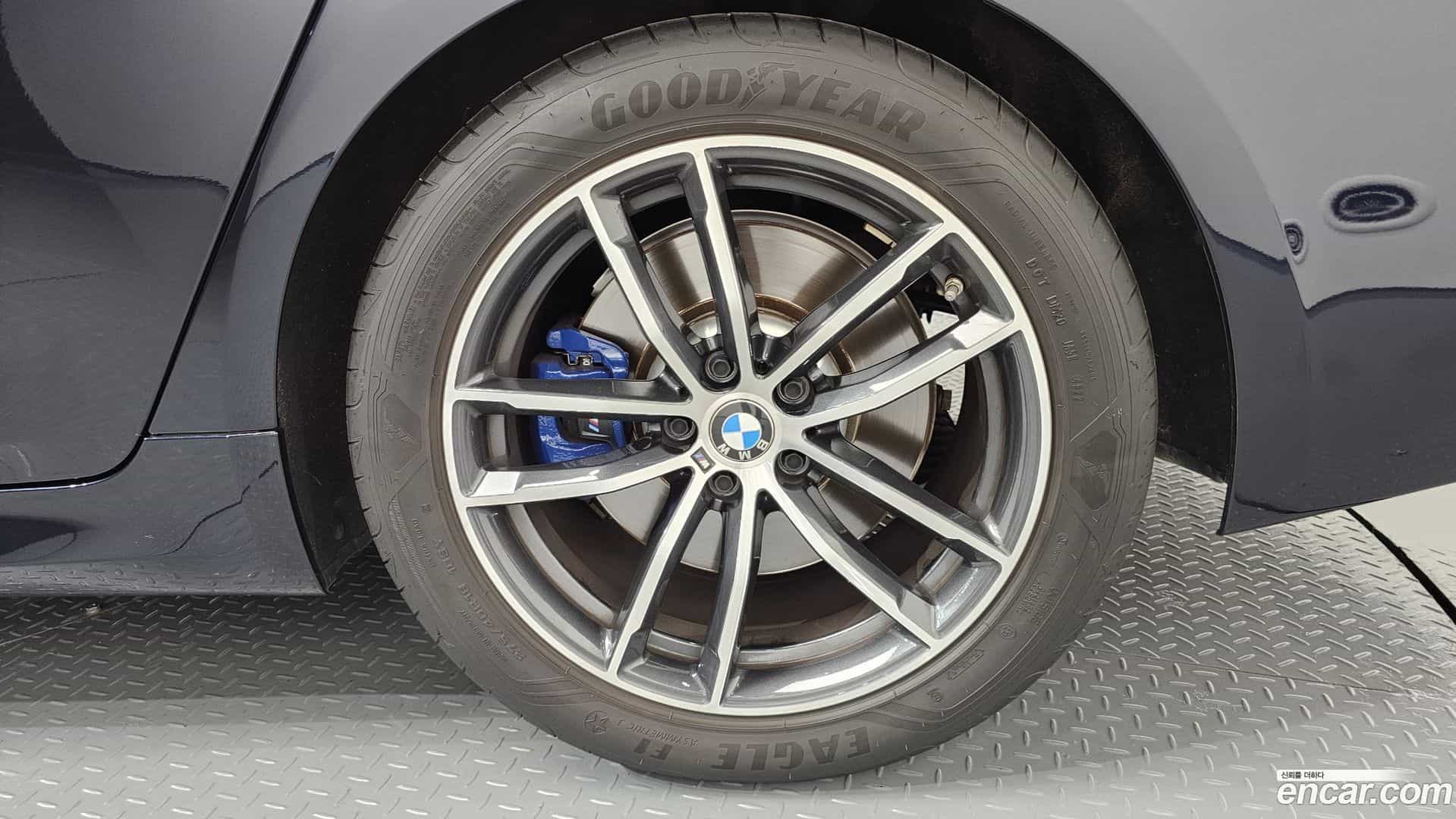 5-Series BMW 2023.1-OUTER-031