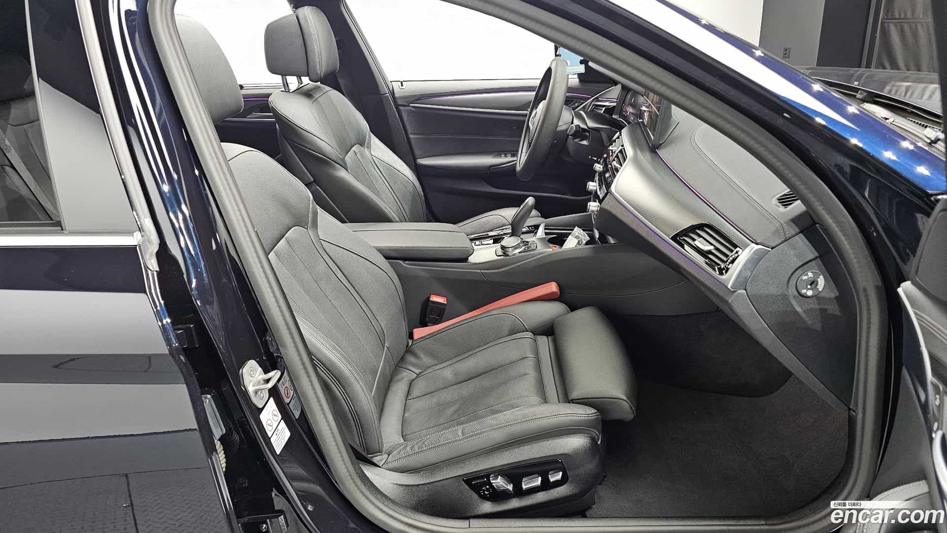 5-Series BMW 2023.1-INNER-036
