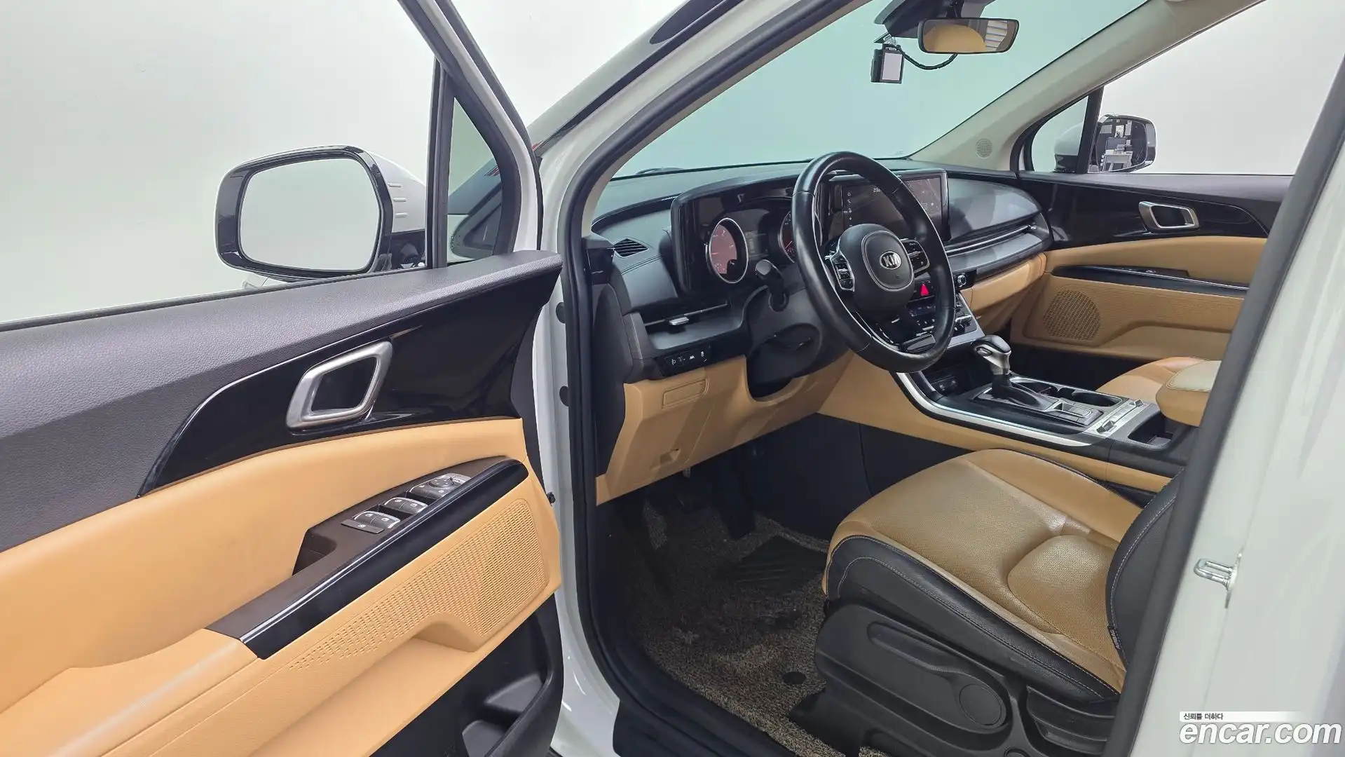 Canival Kia 2021.1-INNER-010