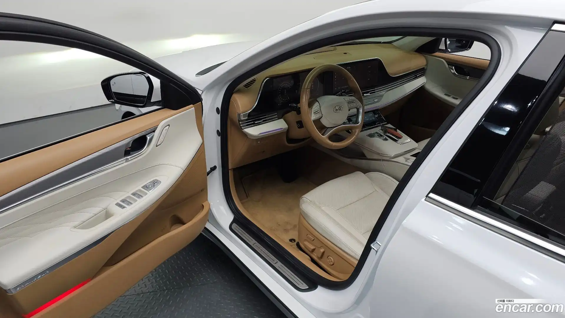 Grandeur Hyundai 2020.6-INNER-010