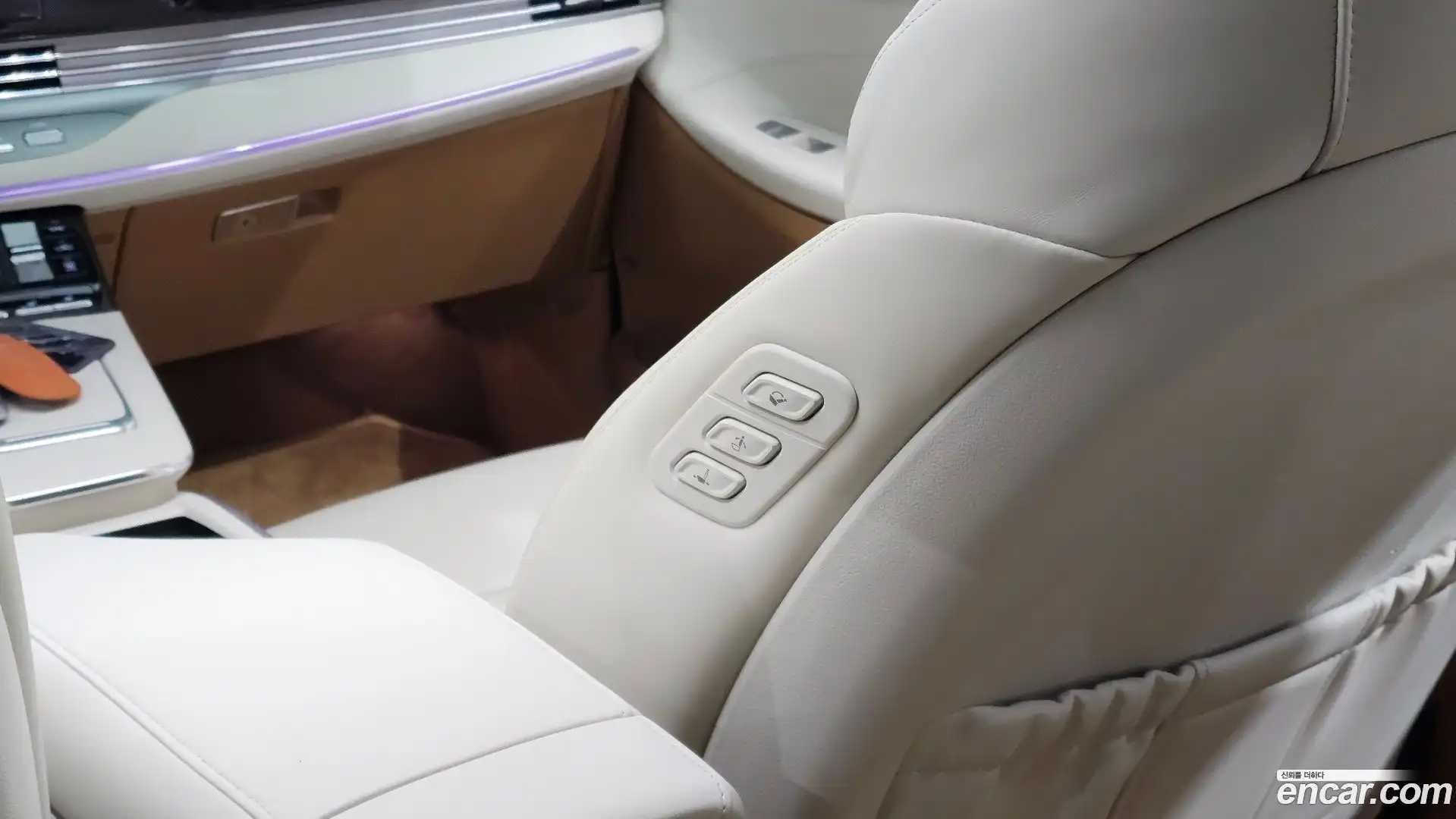 Grandeur Hyundai 2020.6-OPTION-024