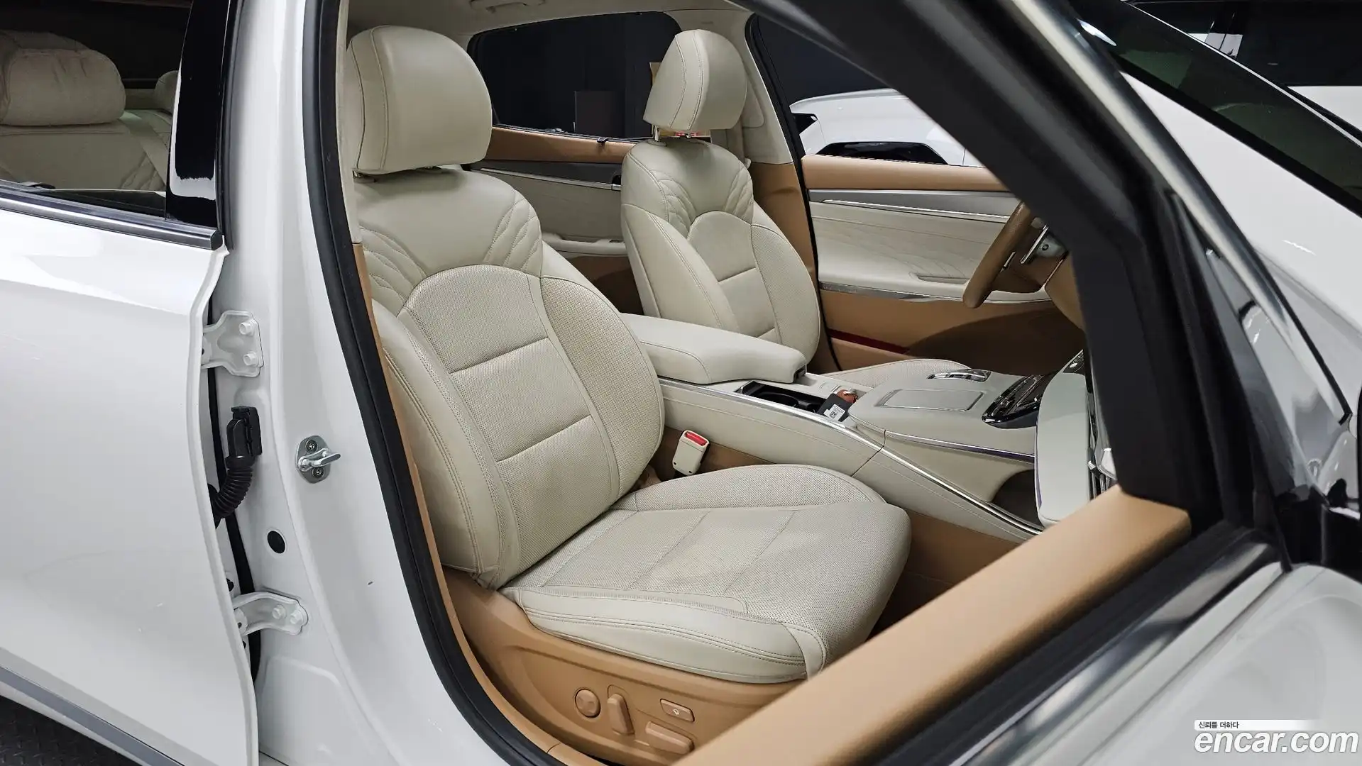 Grandeur Hyundai 2020.6-INNER-036