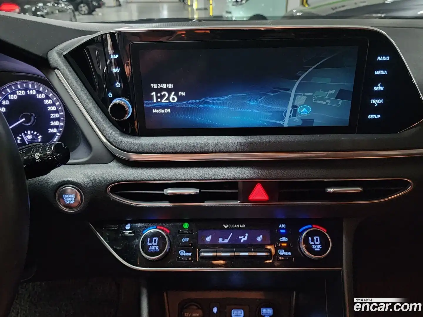 Sonata Hyundai 2021.1-INNER-008