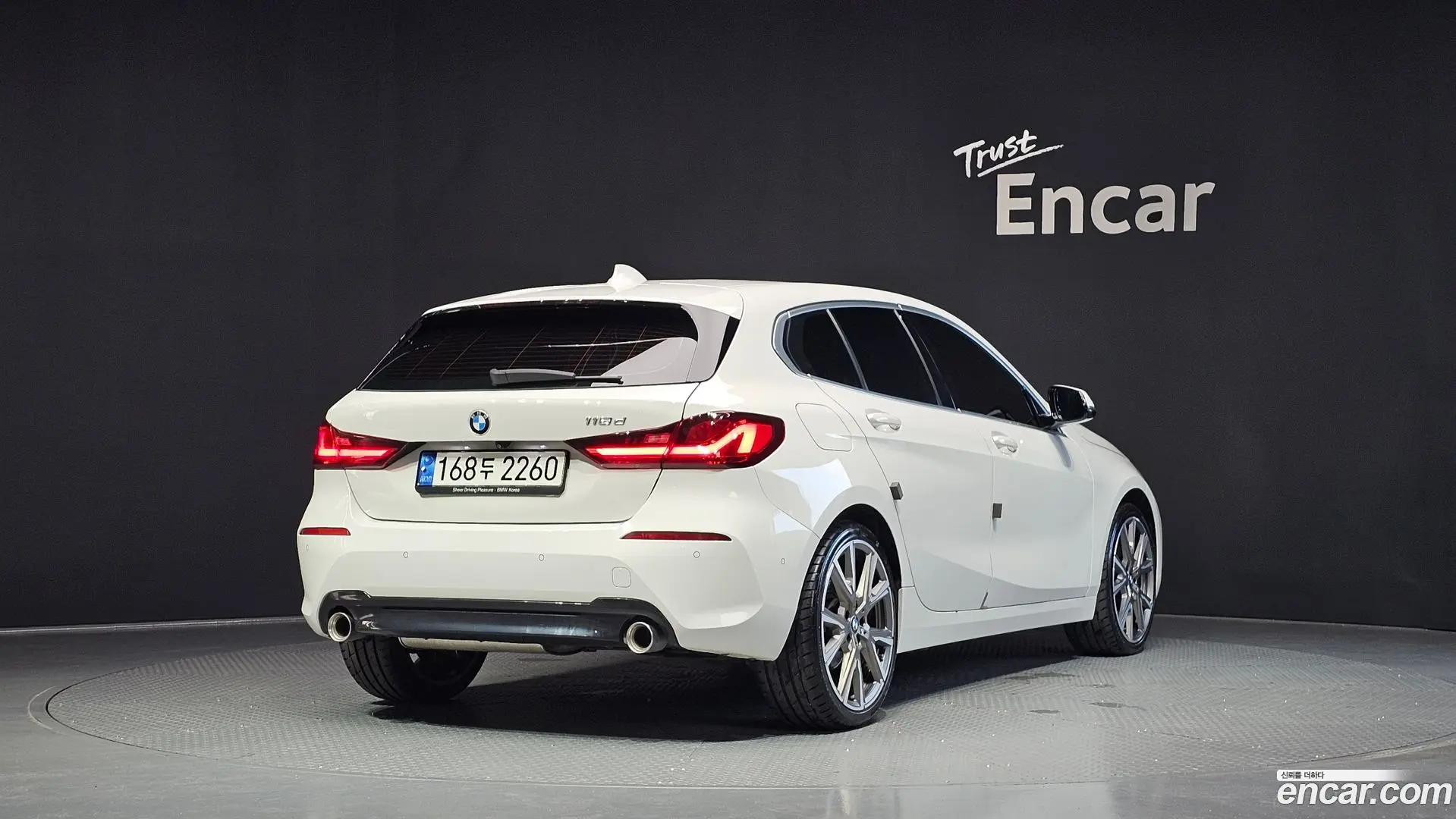 Main__Slider__Photo:1-Series BMW 2021.1-1