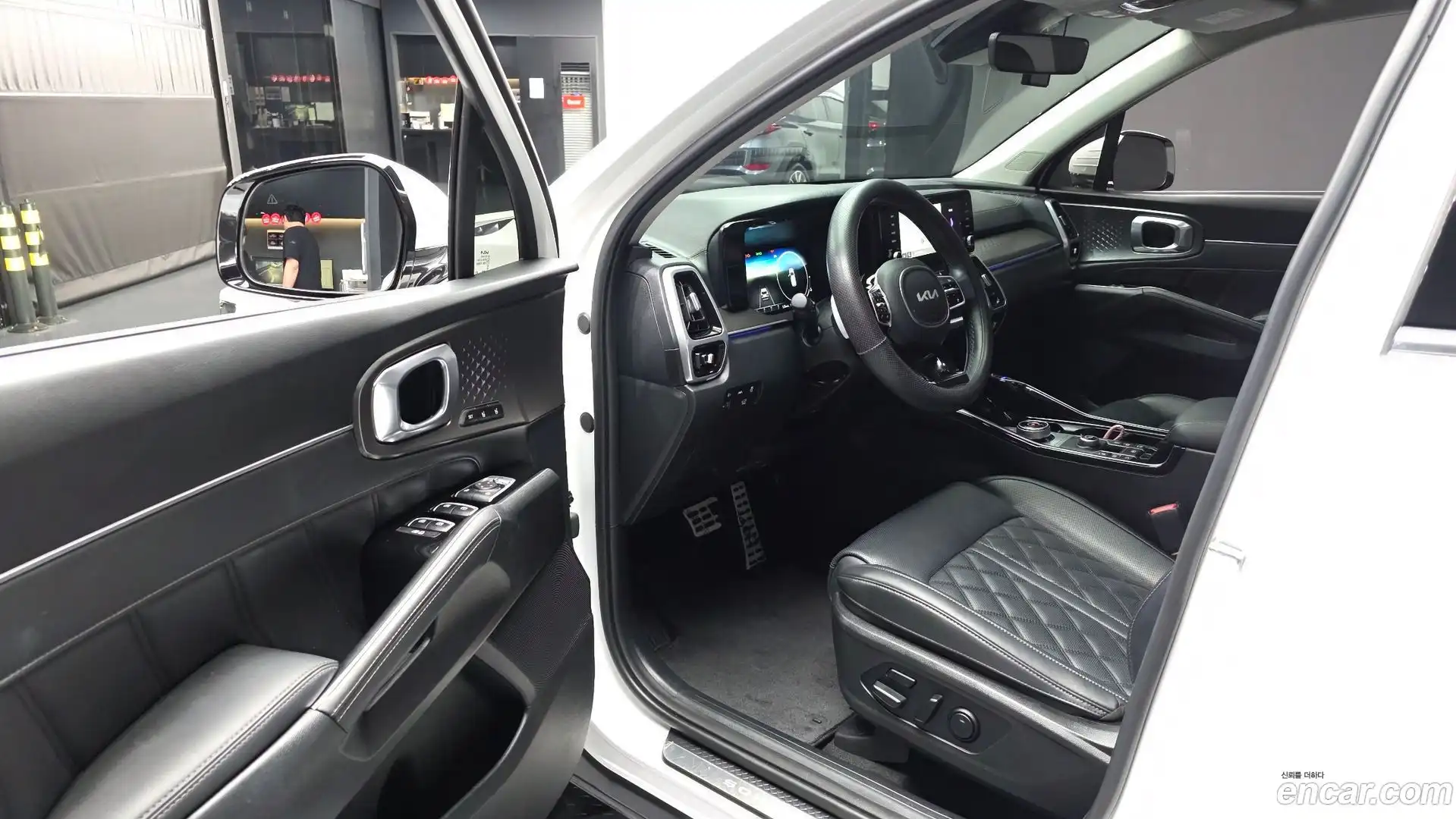 Sorento Kia 2022.8-INNER-010