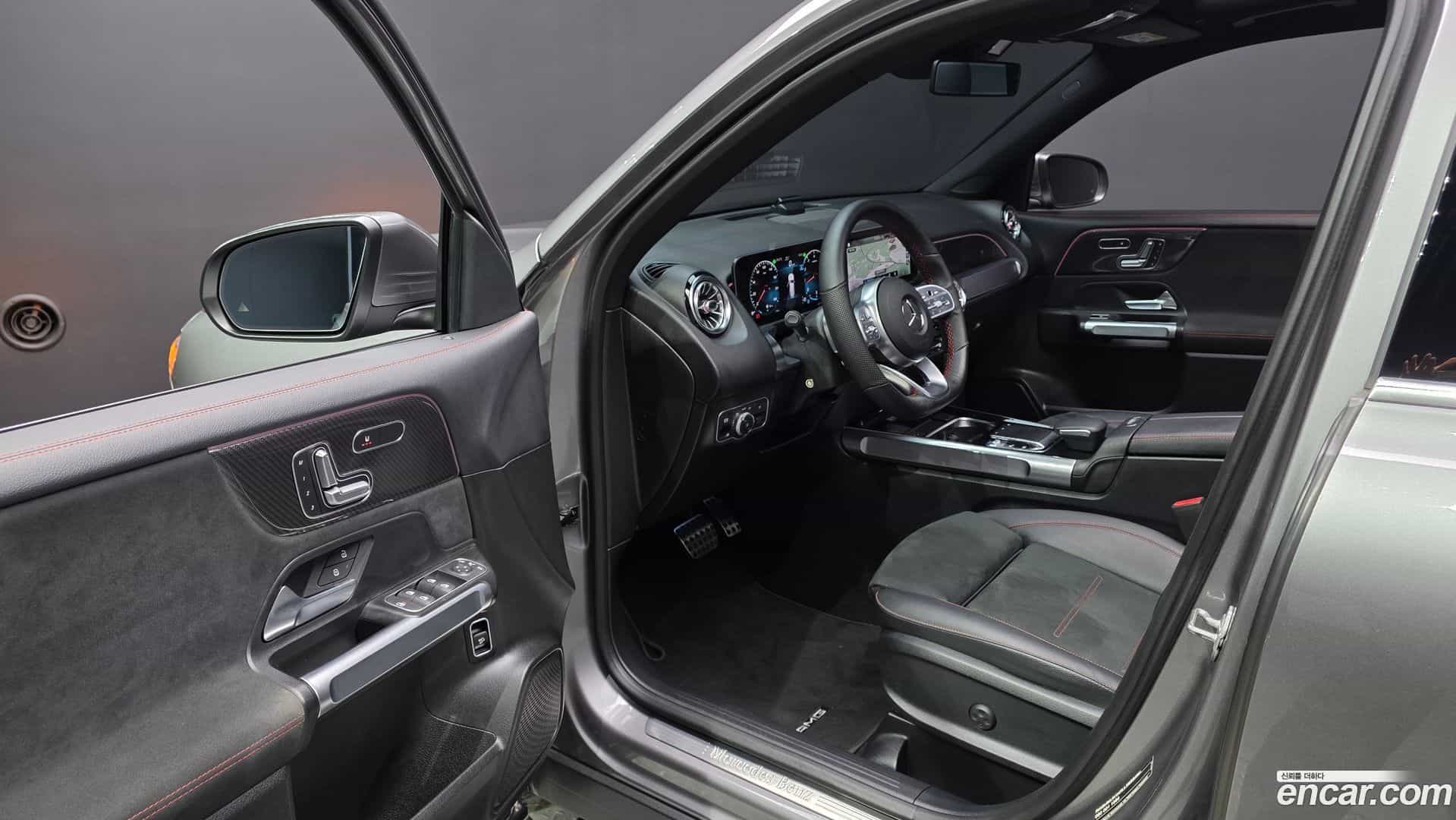 GLB-Class Mercedes-Benz 2020.9-INNER-010