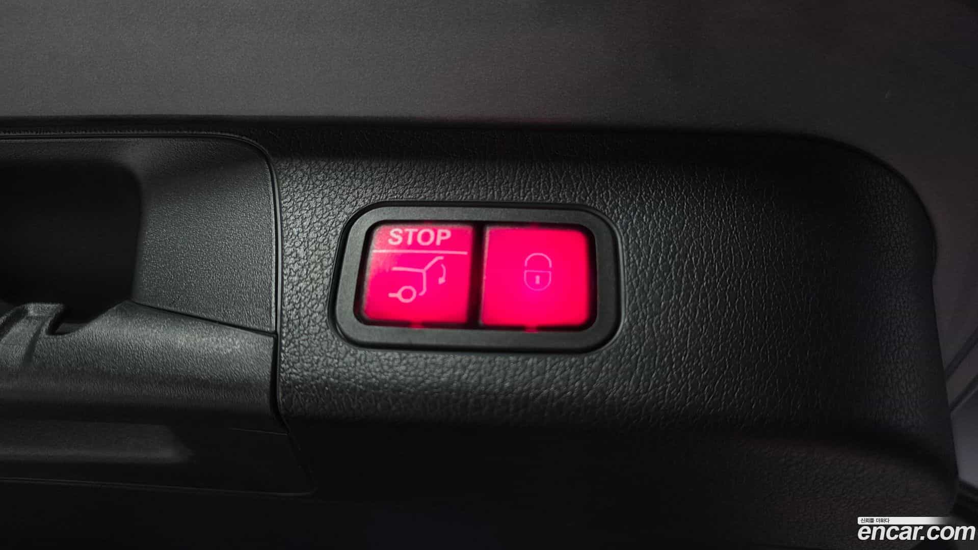 GLB-Class Mercedes-Benz 2020.9-OPTION-040