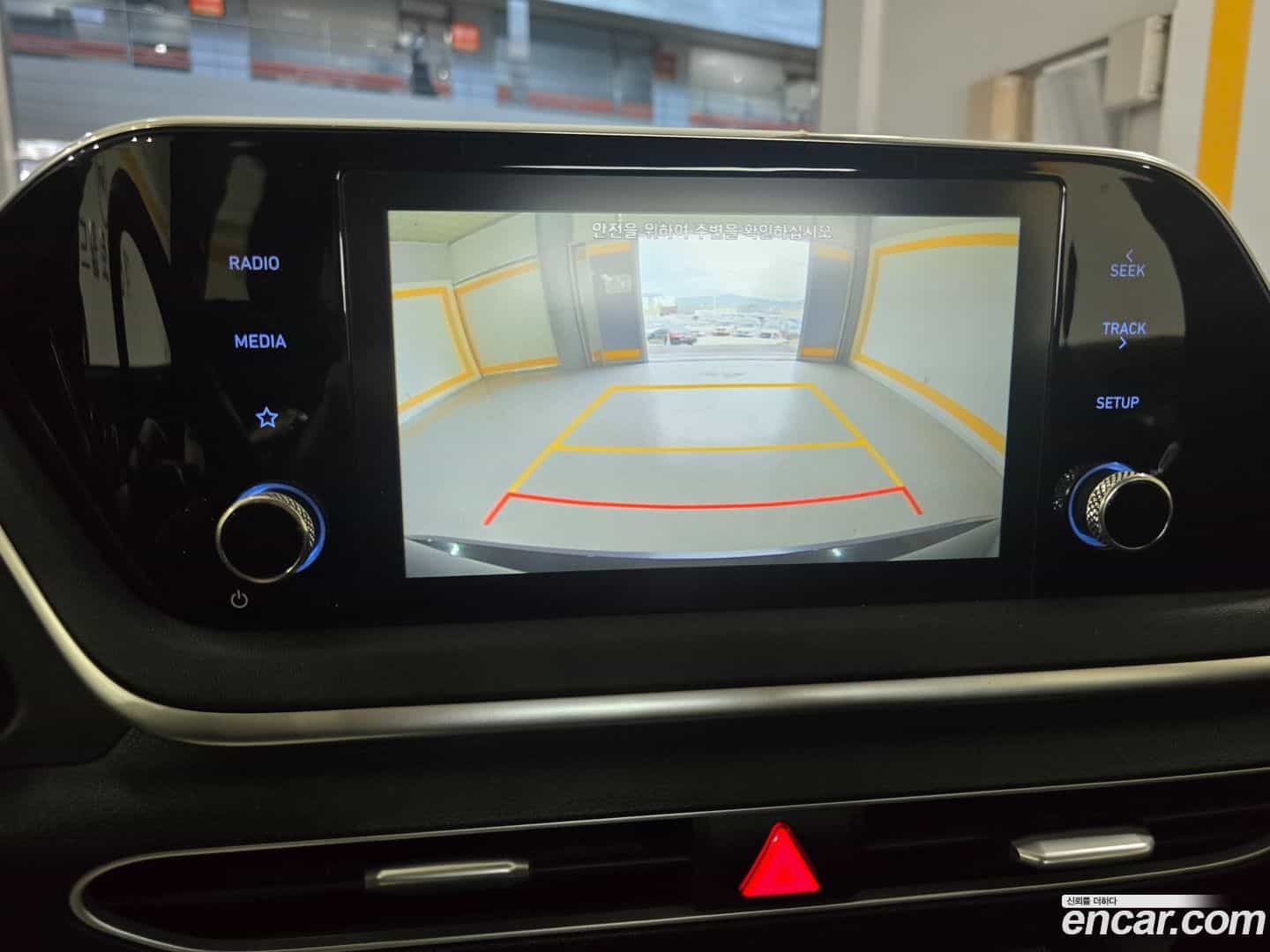 Sonata Hyundai 2021.0-INNER-010