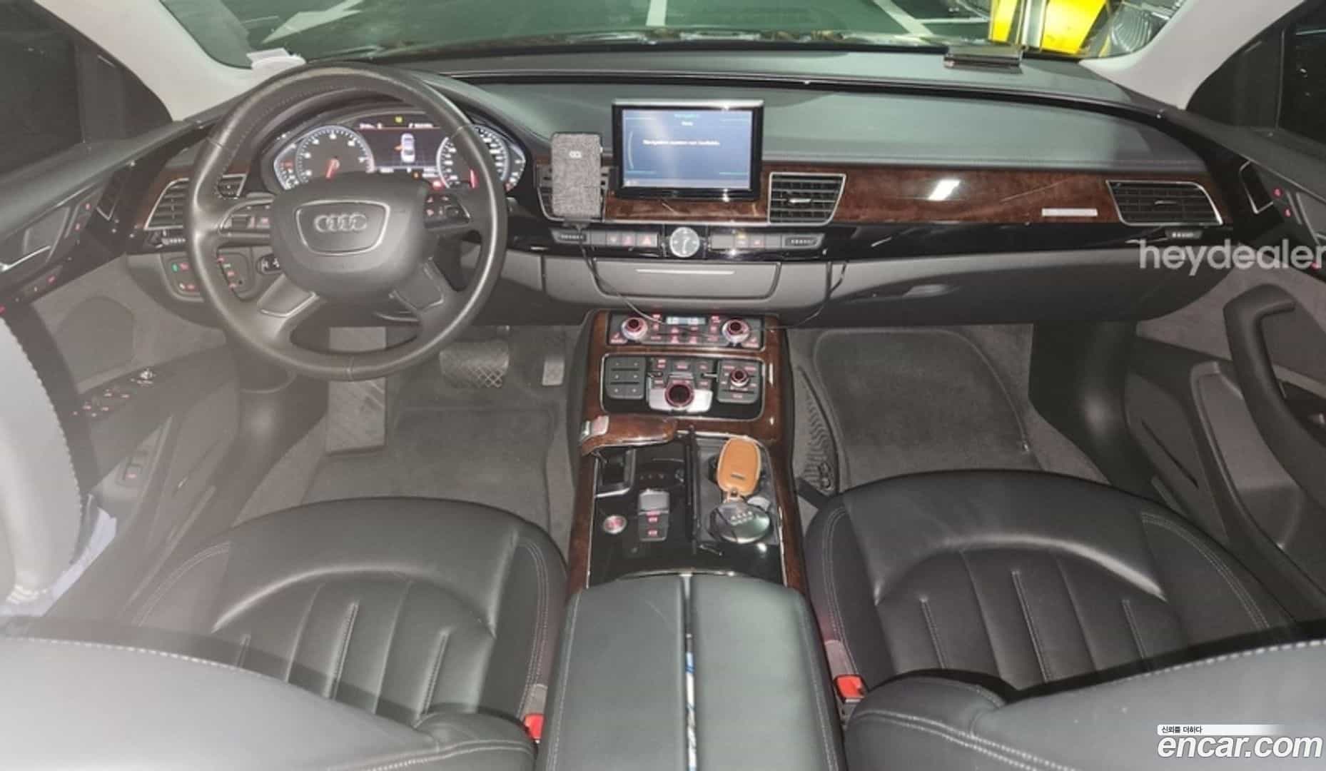 A8 Audi 2011.2-INNER-010