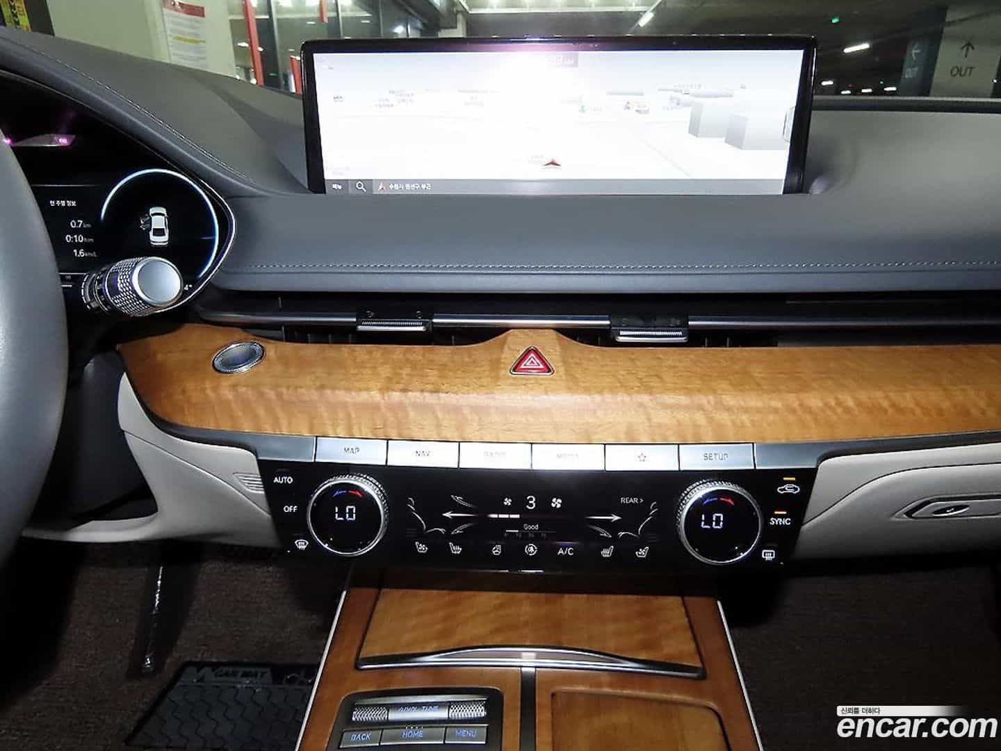 G80 Genesis 2022.2-OPTION-015