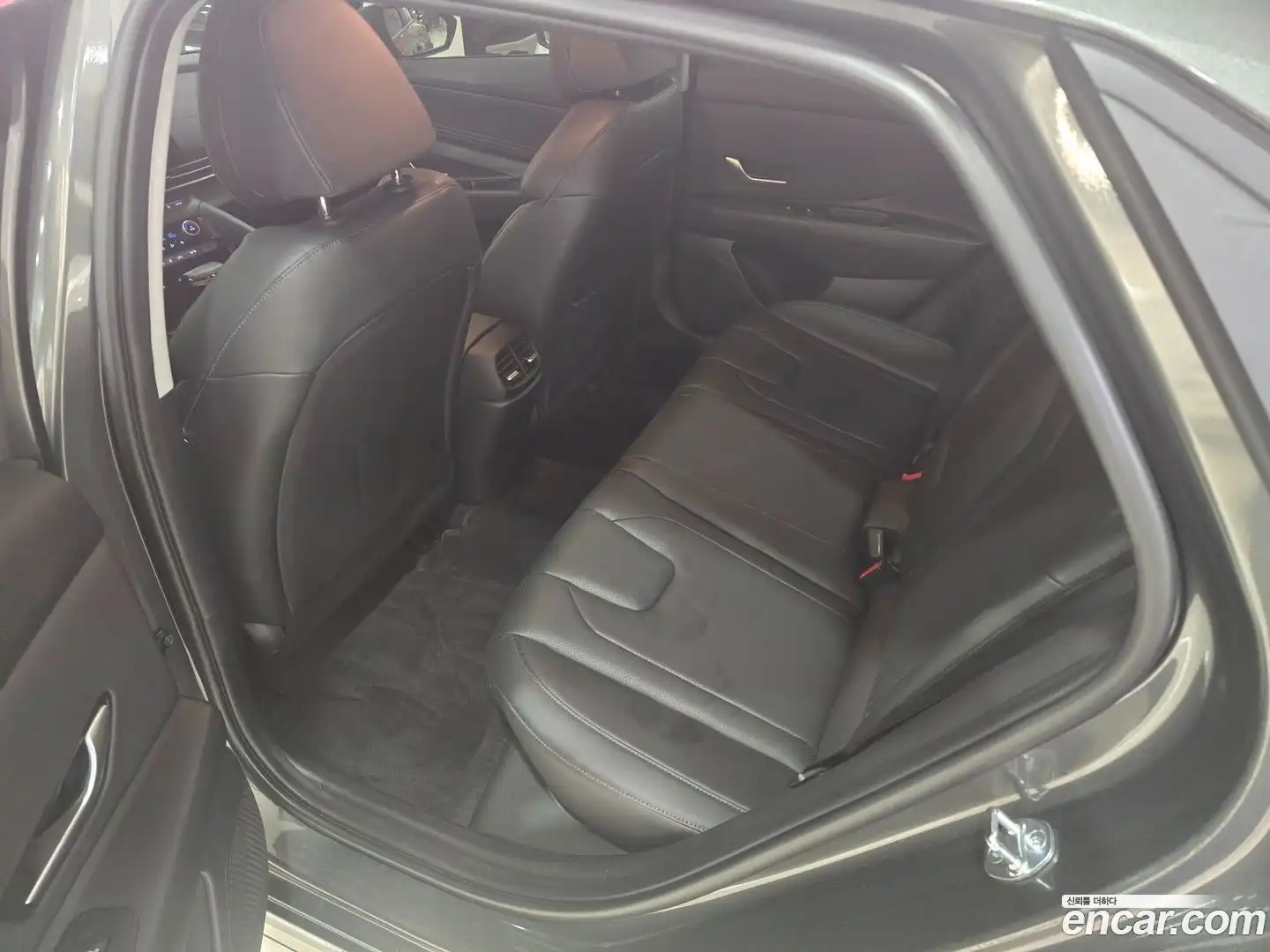 AVANTE Hyundai 2023.0-OPTION-015