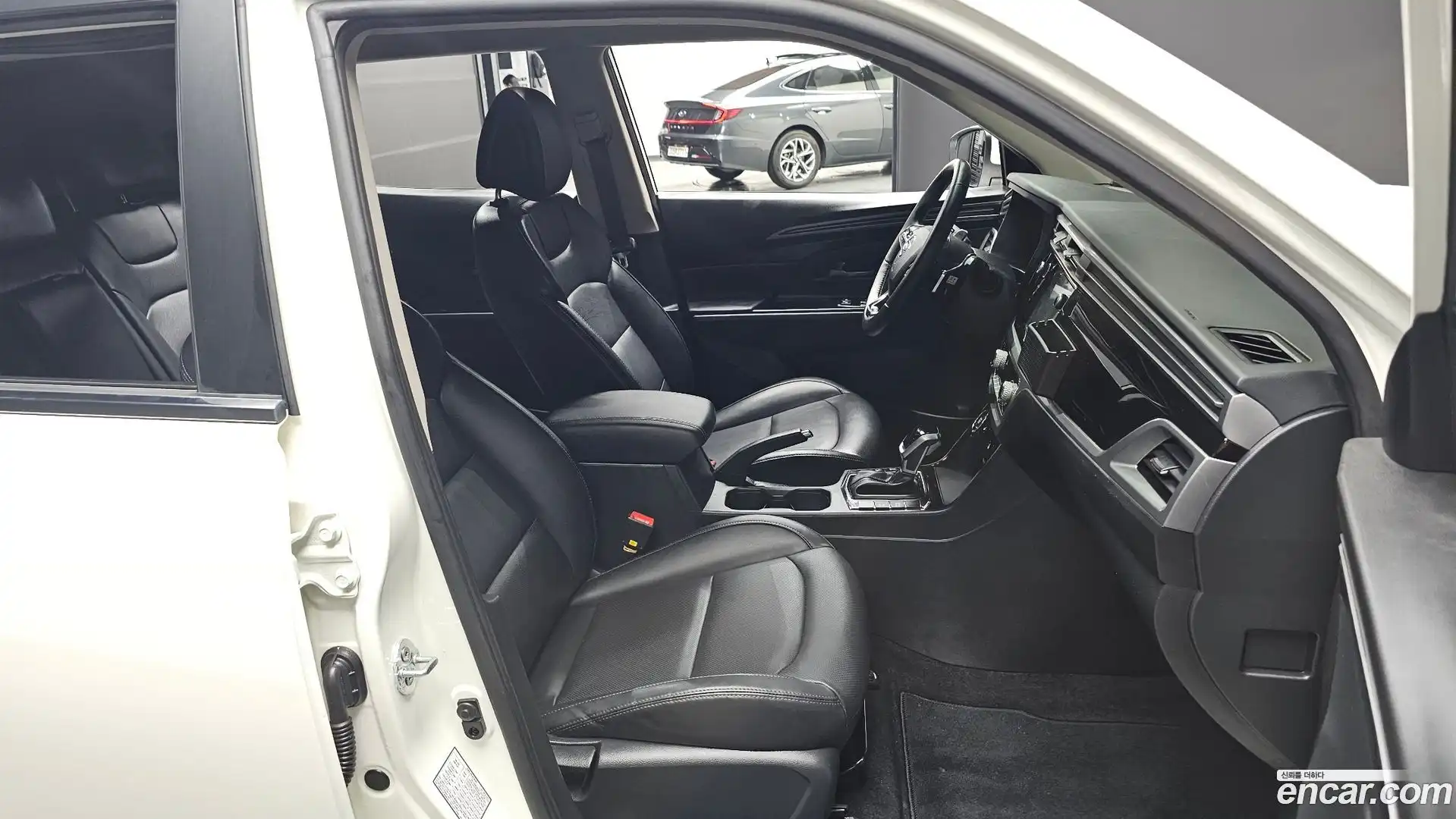 KORANDO KG Mobility 2022.7-INNER-010