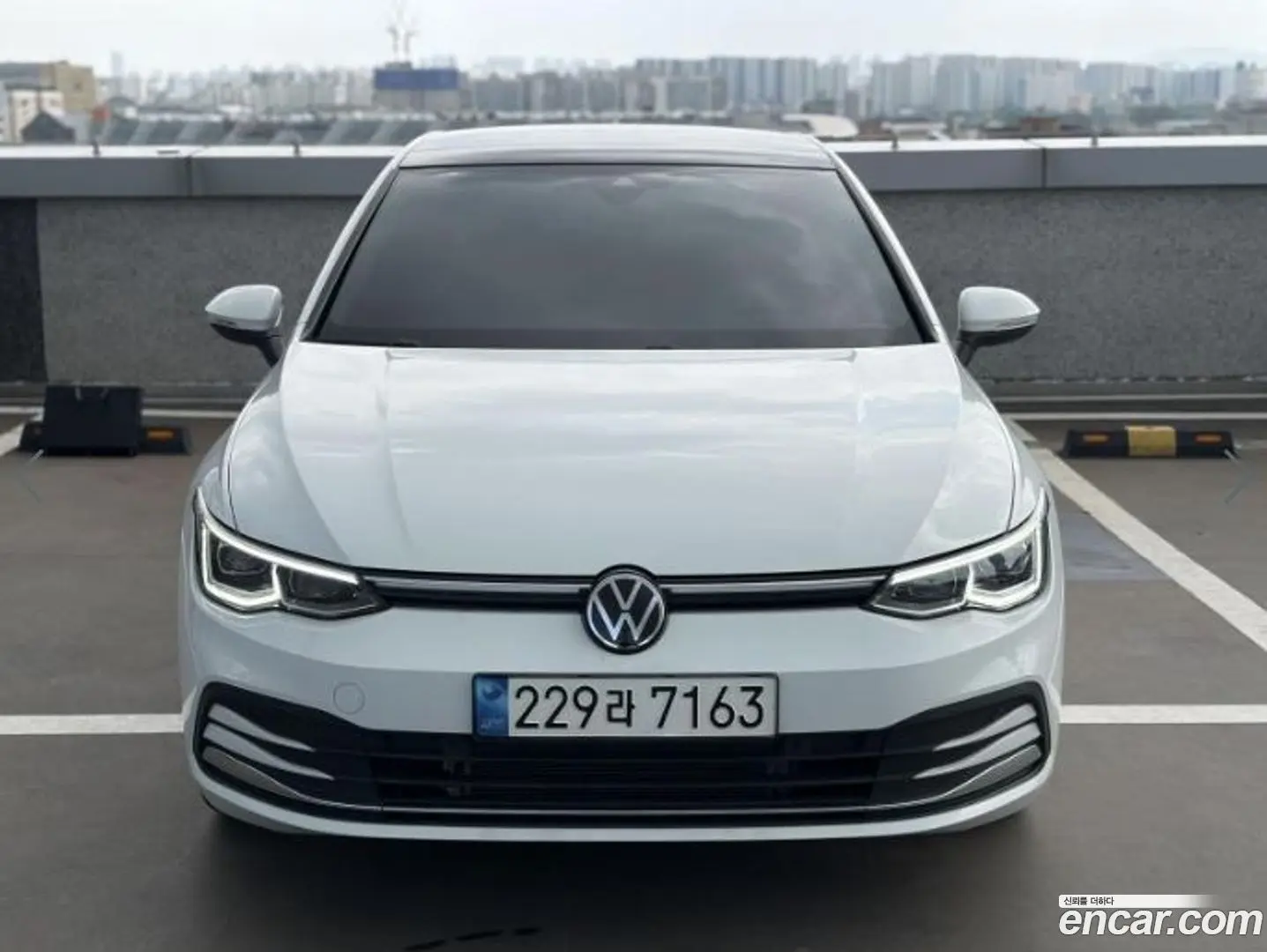 Main__Slider__Photo:Golf Volkswagen 2023.7-0