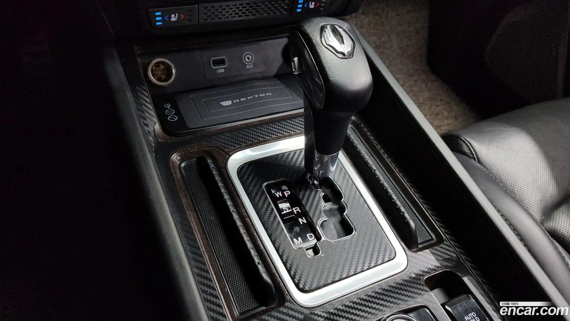 Rexton KG Mobility 2018.8-INNER-009