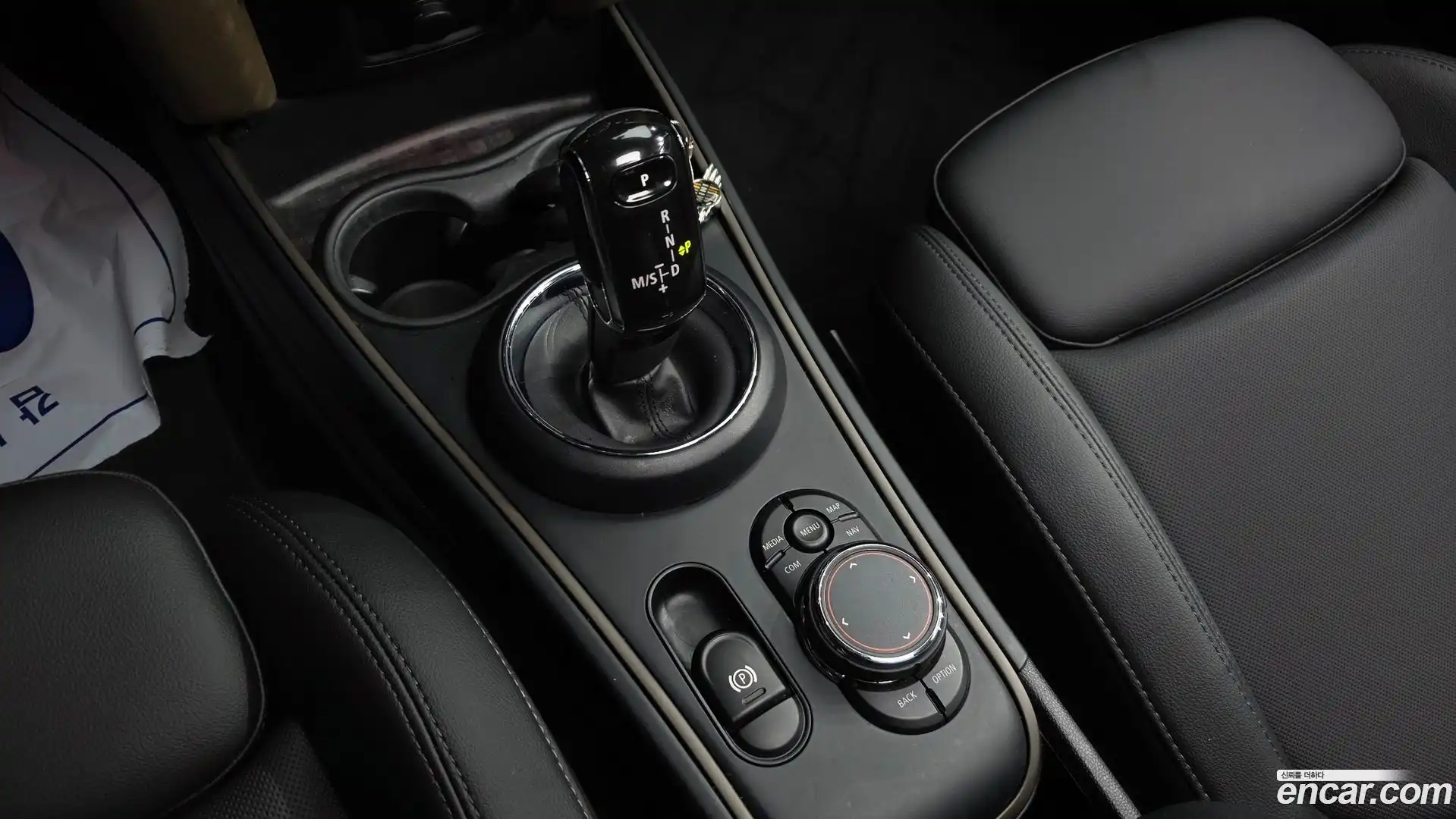 Countryman Mini 2018.11-INNER-009