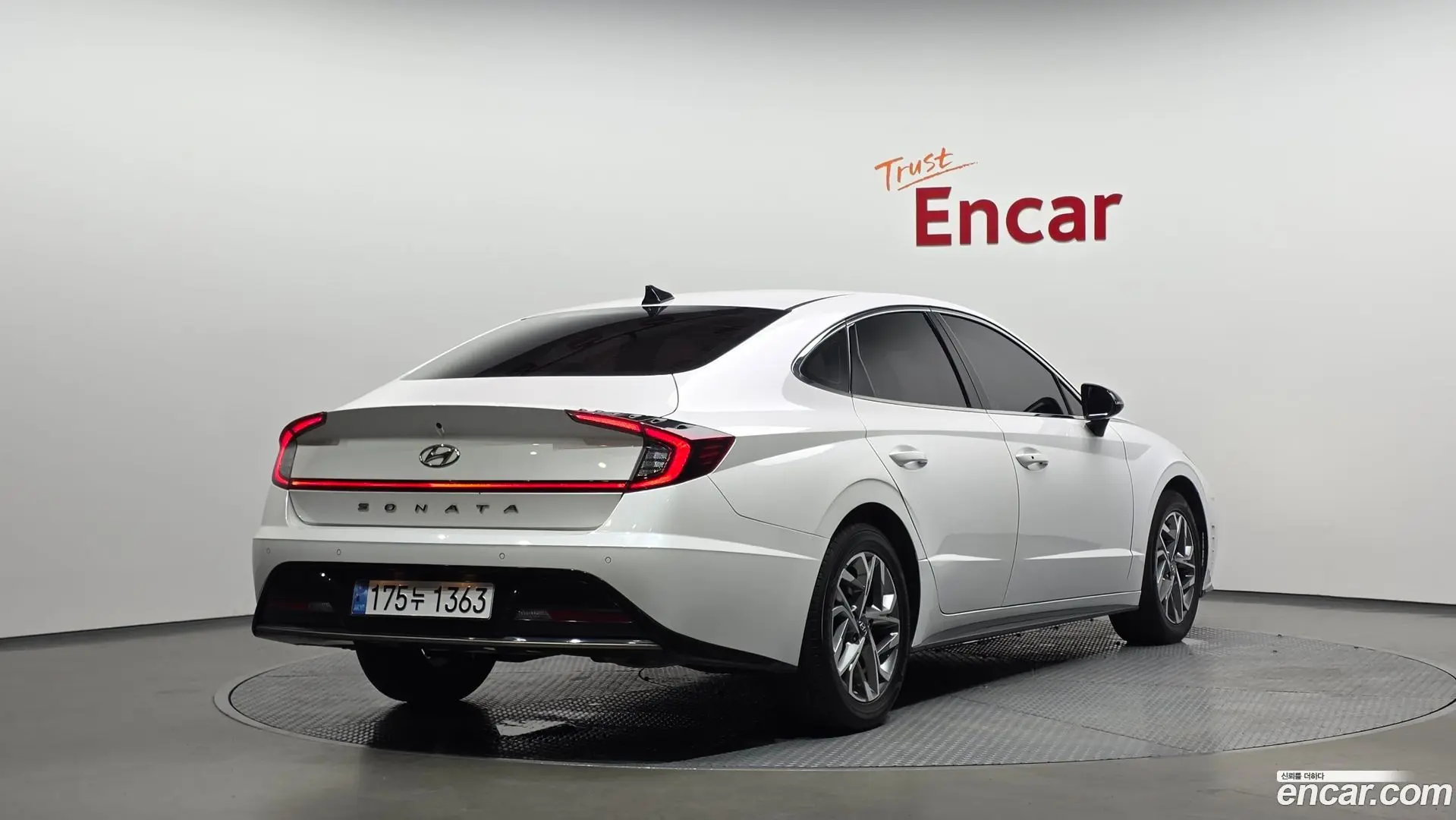 Main__Slider__Photo:Sonata Hyundai 2022.5-1