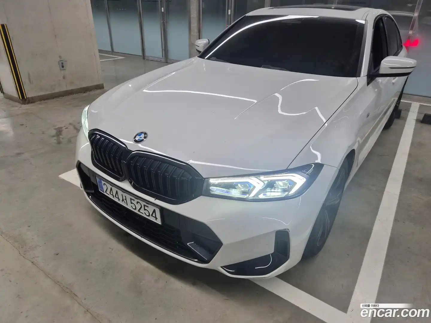 3-Series BMW 2023.8-OUTER-005
