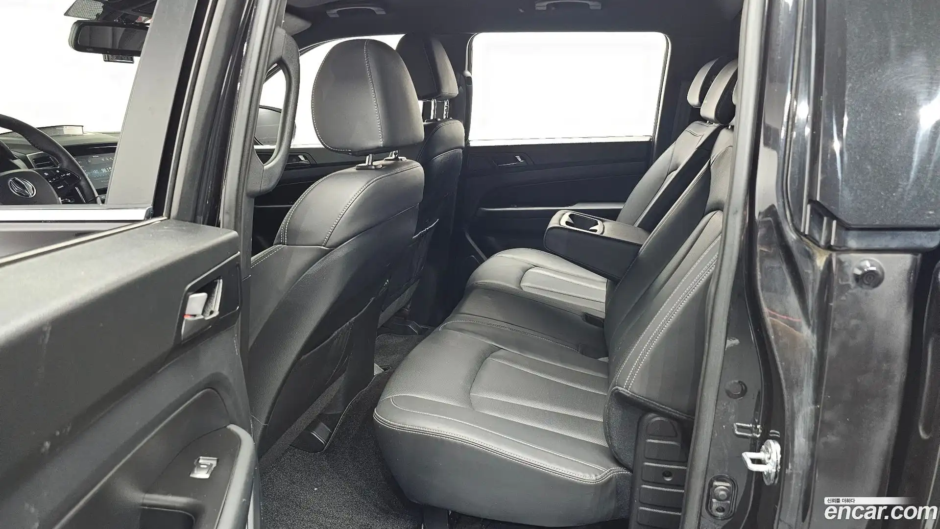 Rexton KG Mobility 2021.1-OPTION-016