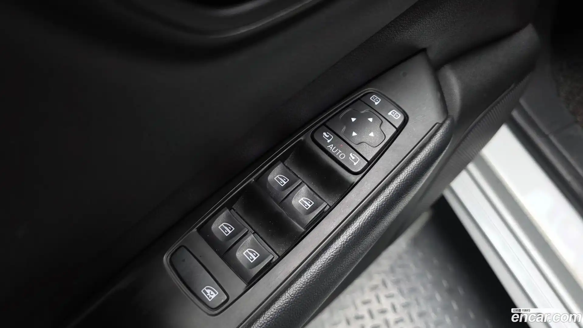SM6 Renault Korea 2022.6-OPTION-024
