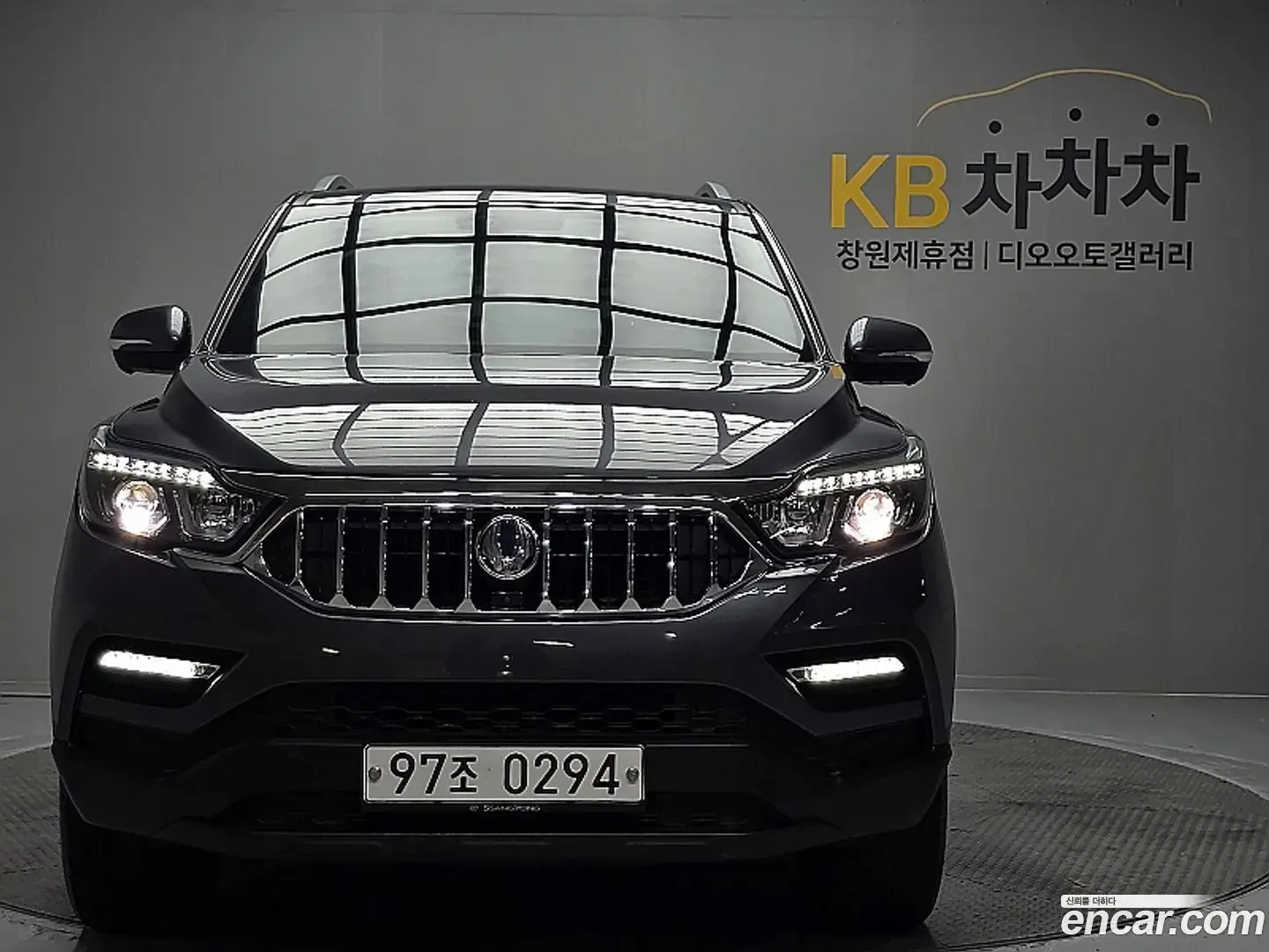 Main__Slider__Photo:Rexton KG Mobility 2020.2-1