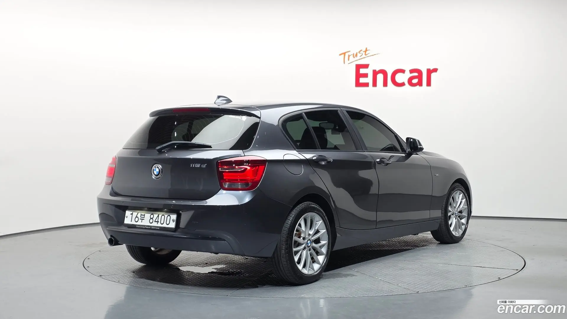 Main__Slider__Photo:1-Series BMW 2015.0-1