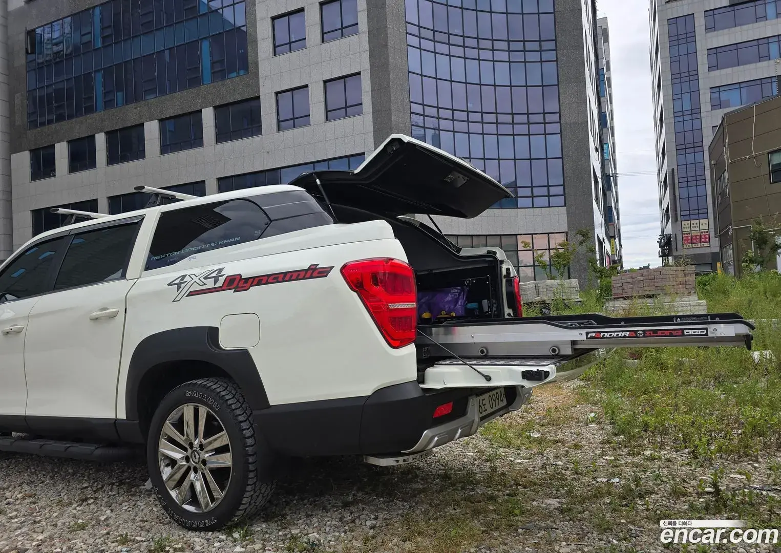 Main__Slider__Photo:Rexton KG Mobility 2020.6-1