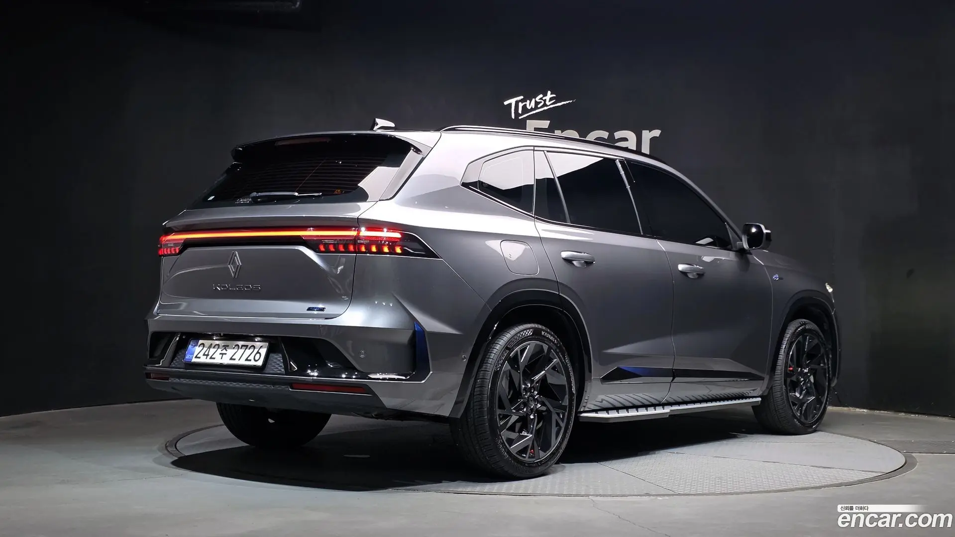 Main__Slider__Photo:Grand Koleos Renault Korea 2025.4-1