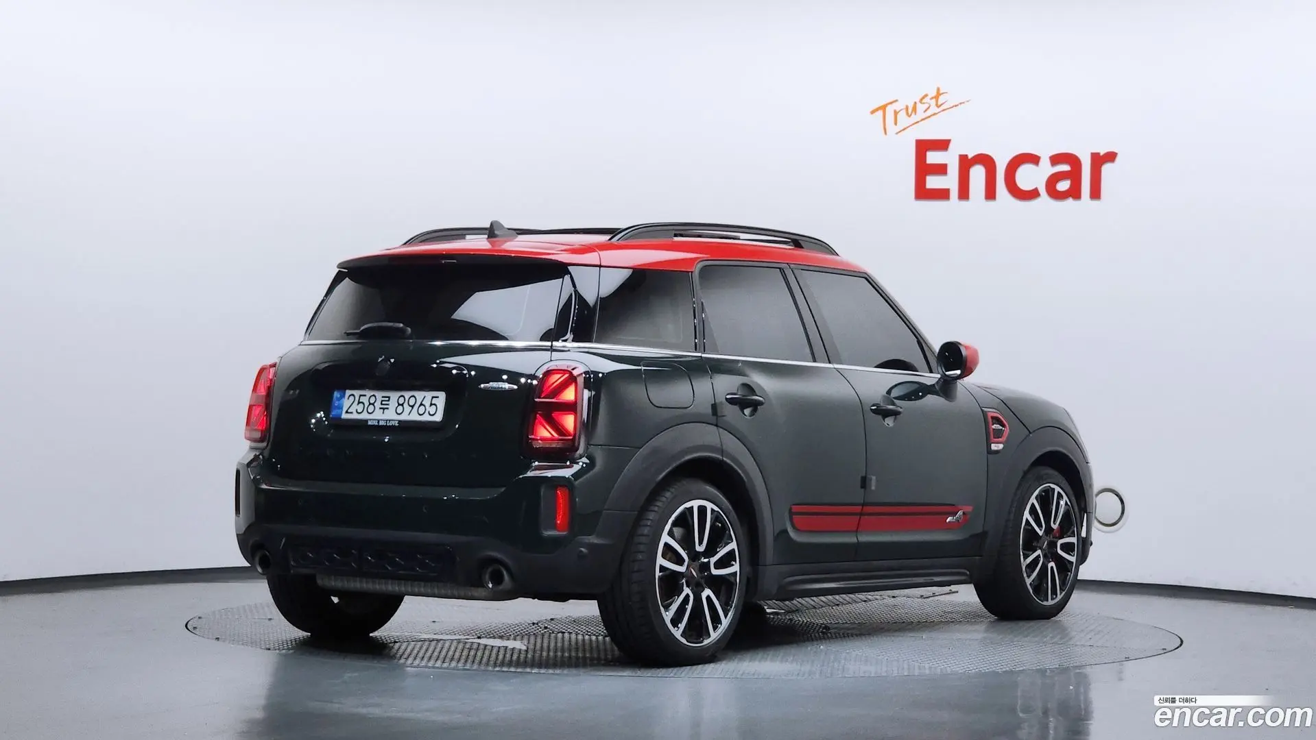 Main__Slider__Photo:Countryman Mini 2022.5-1