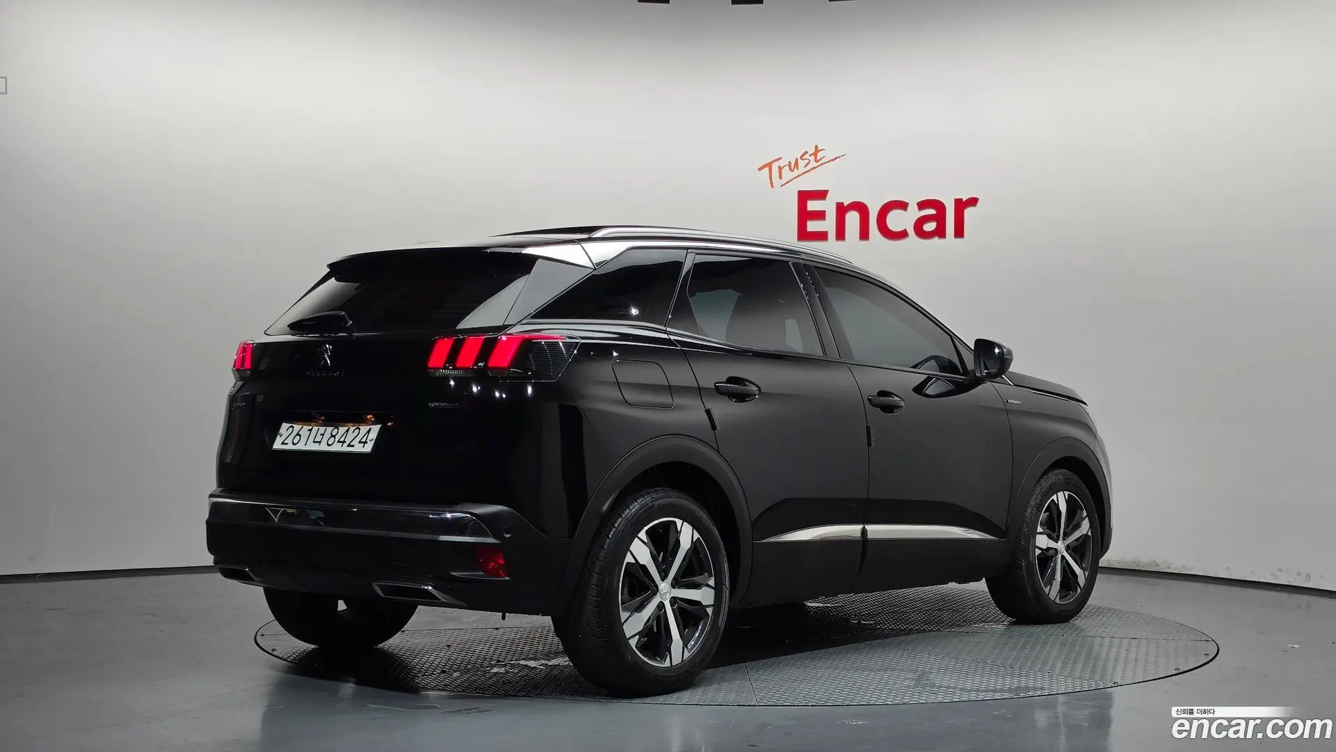 Main__Slider__Photo:3008 Peugeot 2019.11-1