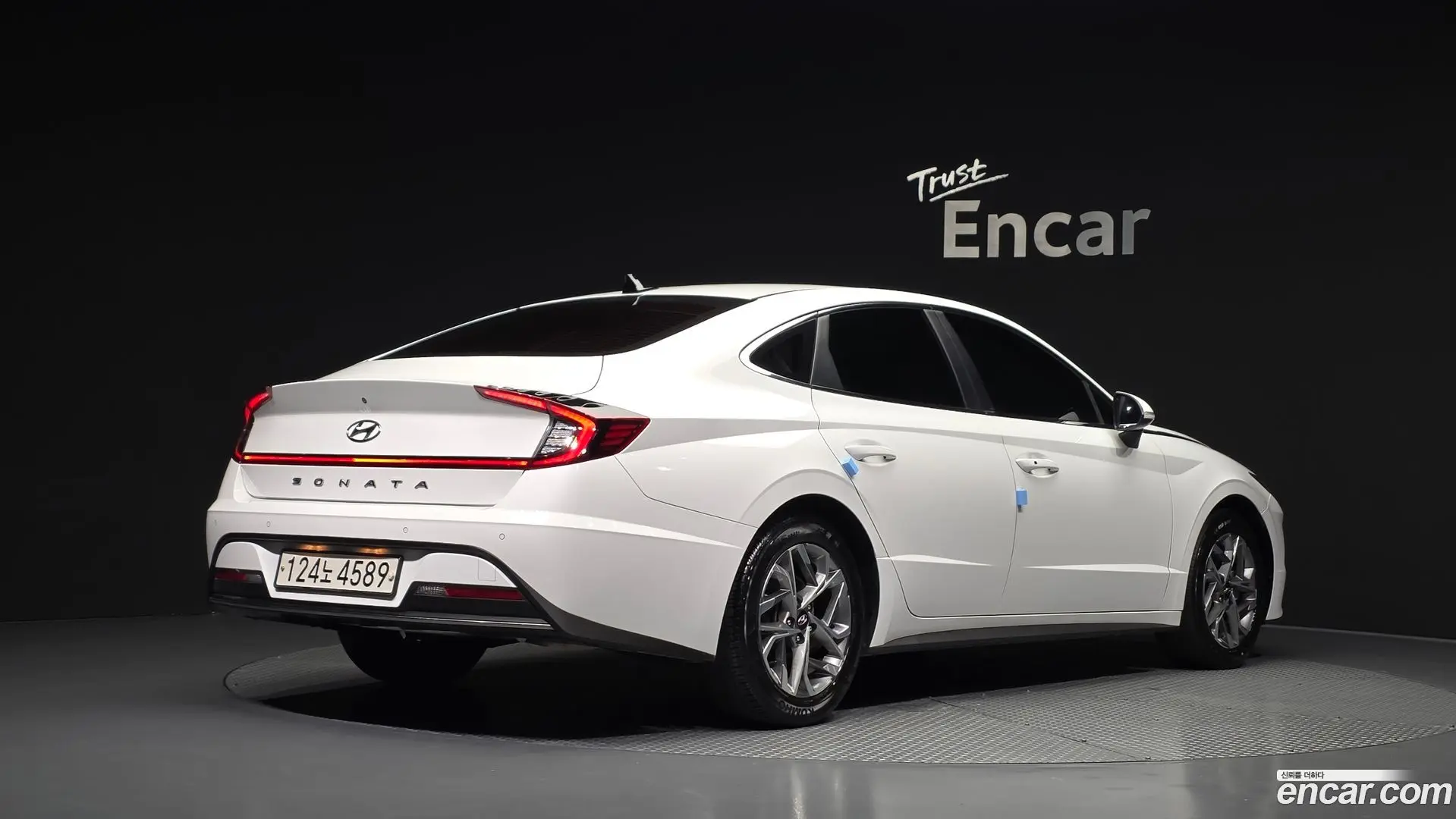 Main__Slider__Photo:Sonata Hyundai 2022.8-1