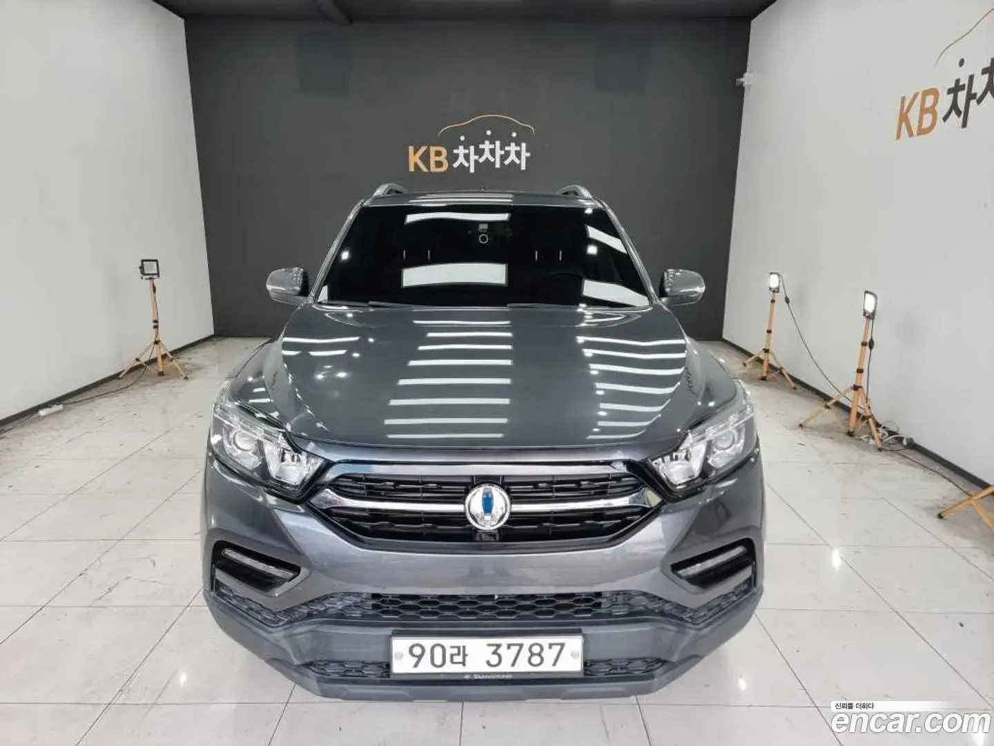 Main__Slider__Photo:Rexton KG Mobility 2021.2-1