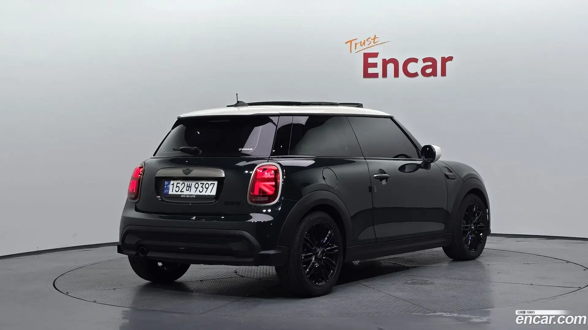 Main__Slider__Photo:Cooper Mini 2022.11-1