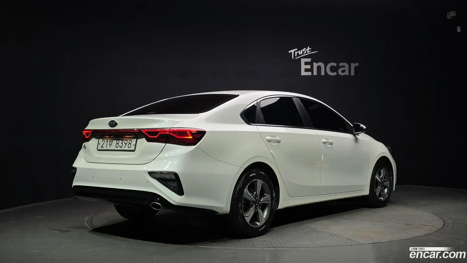 Main__Slider__Photo:K3 Kia 2019.3-1