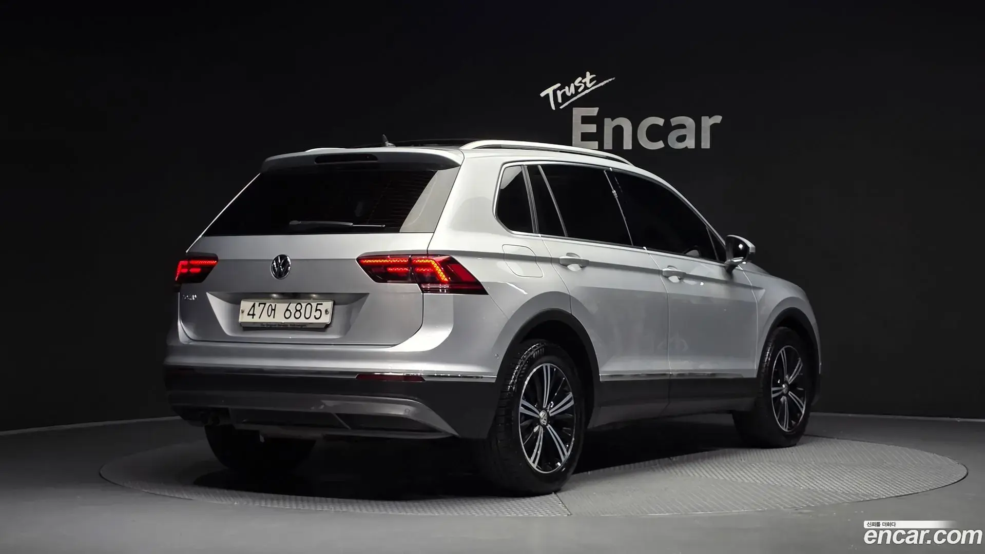 Main__Slider__Photo:Tiguan Volkswagen 2018.5-1