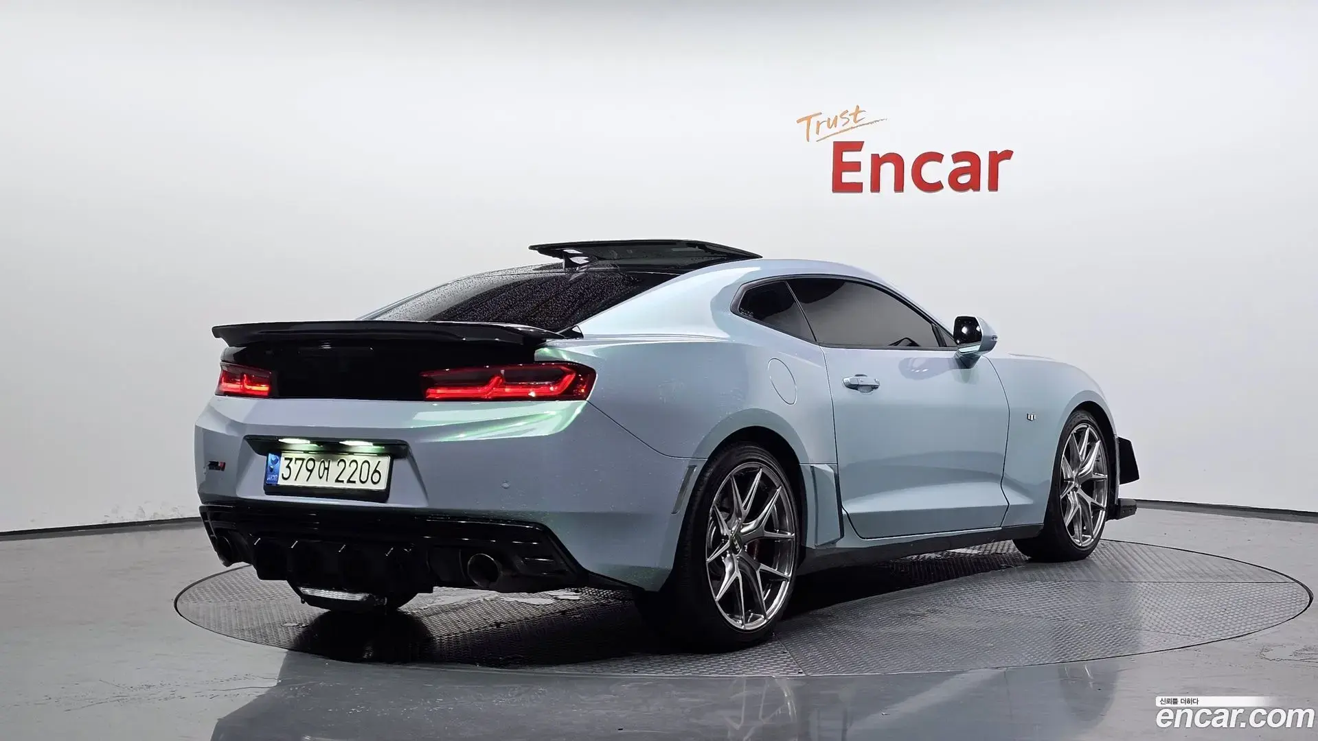 Main__Slider__Photo:Camaro Chevrolet 2016.9-1