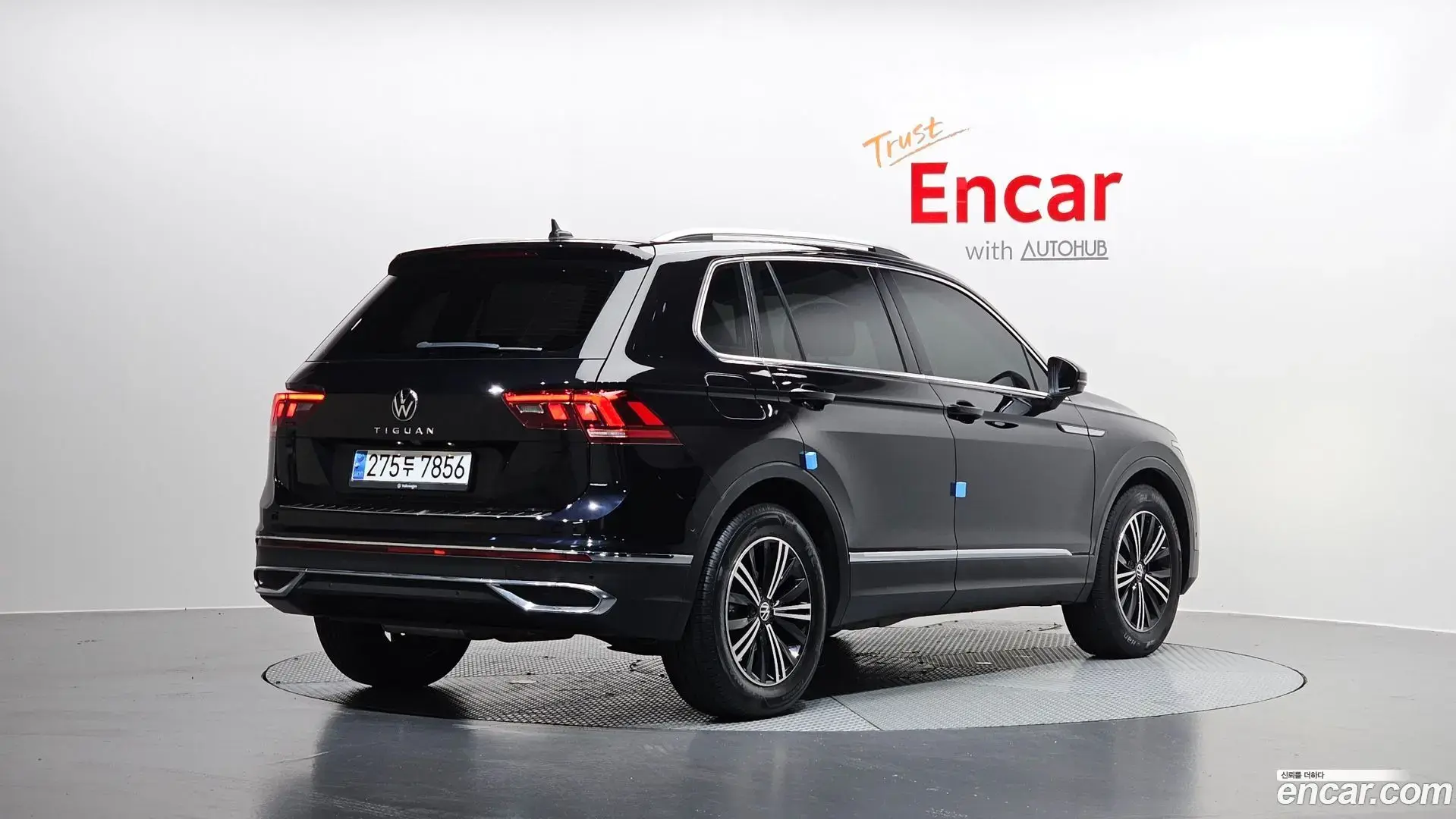 Main__Slider__Photo:Tiguan Volkswagen 2022.0-1