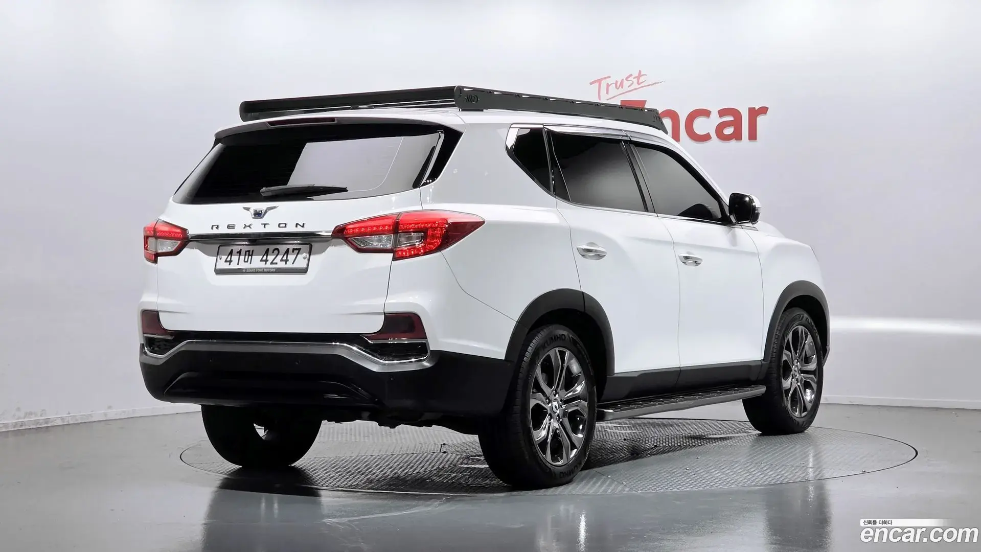Main__Slider__Photo:Rexton KG Mobility 2017.7-1