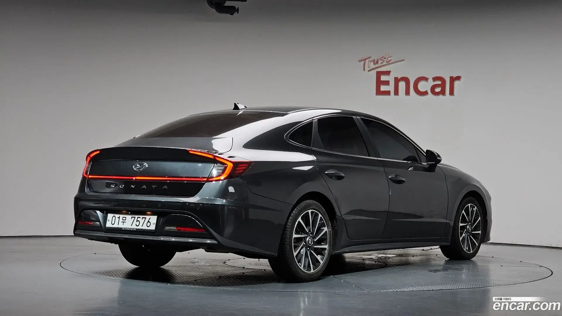 Main__Slider__Photo:Sonata Hyundai 2019.5-1