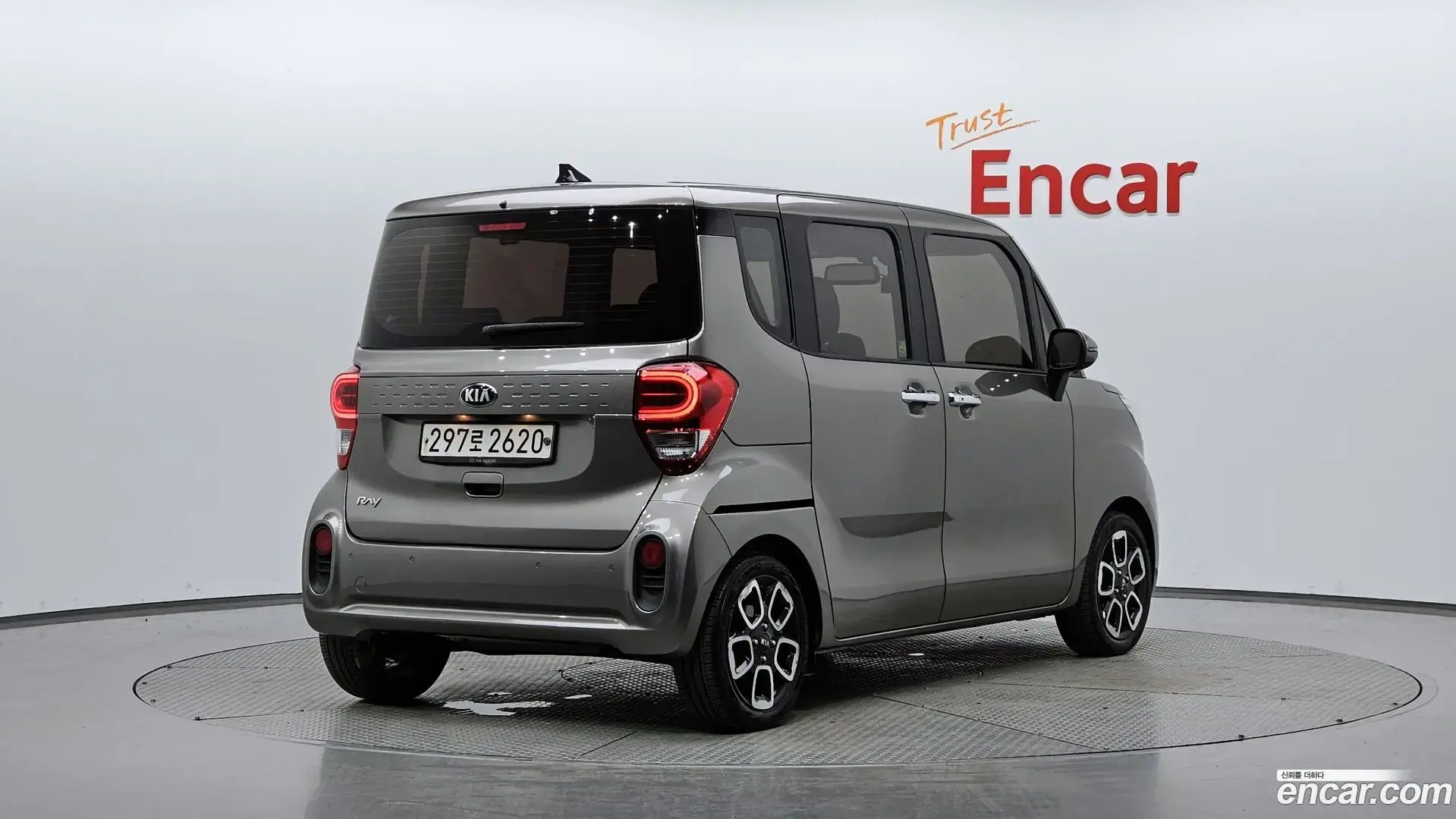 Main__Slider__Photo:RAY Kia 2021.1-1